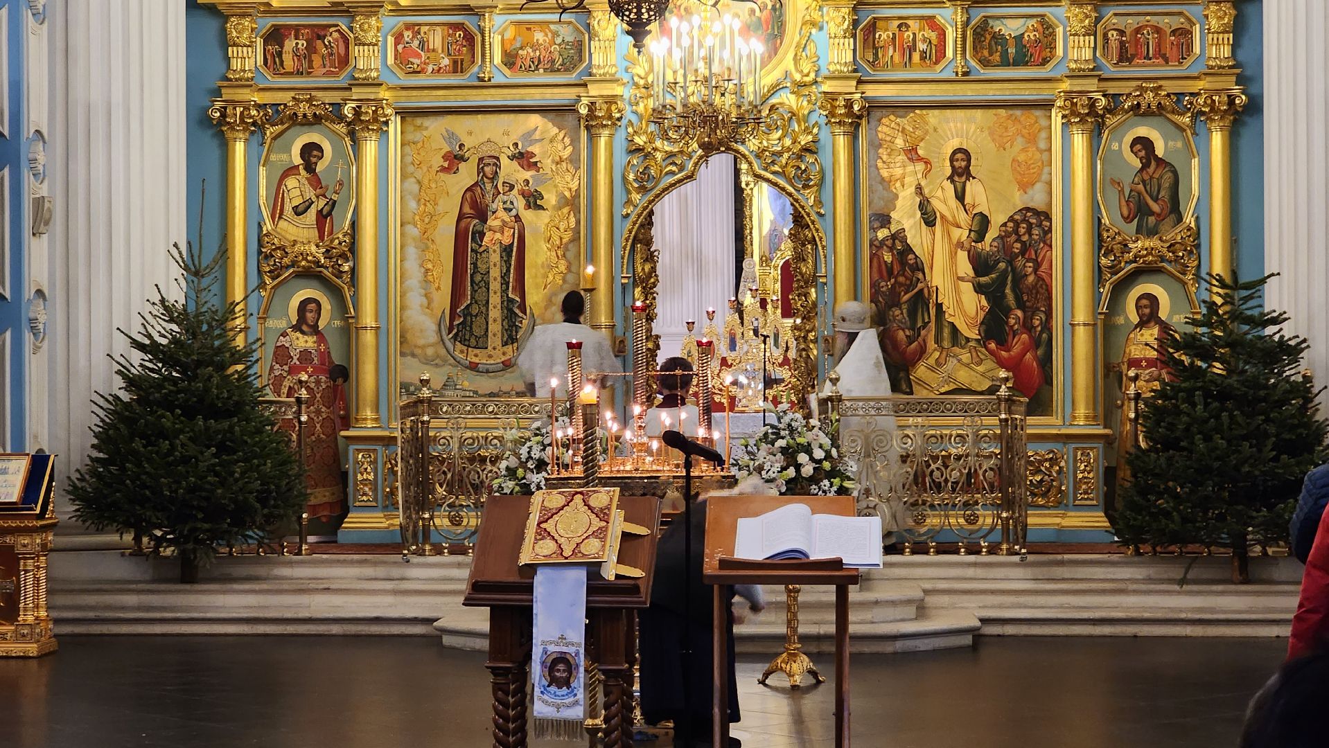 рождественская служба, рождественский сочельник, рождественский вертеп, истра, вертикалки,