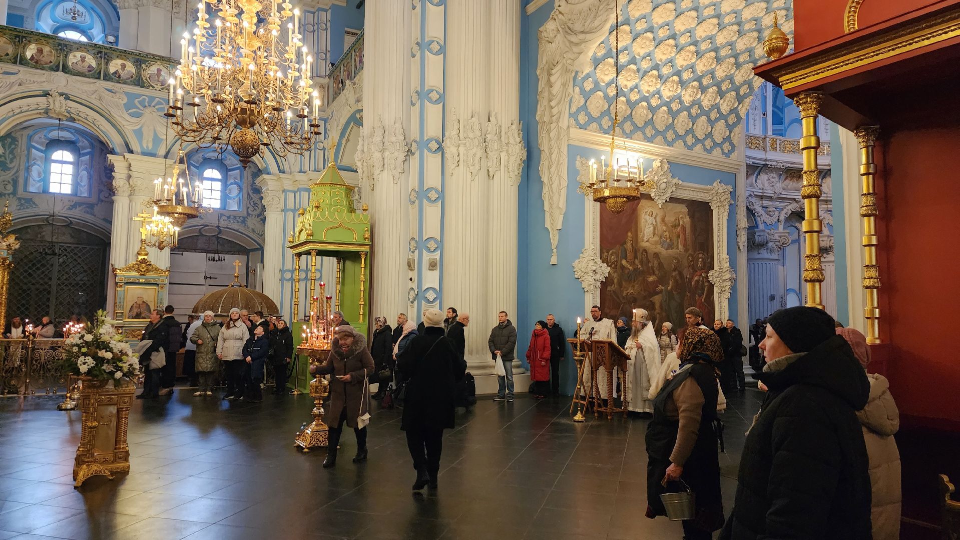 рождественская служба, рождественский сочельник, рождественский вертеп, истра, вертикалки,