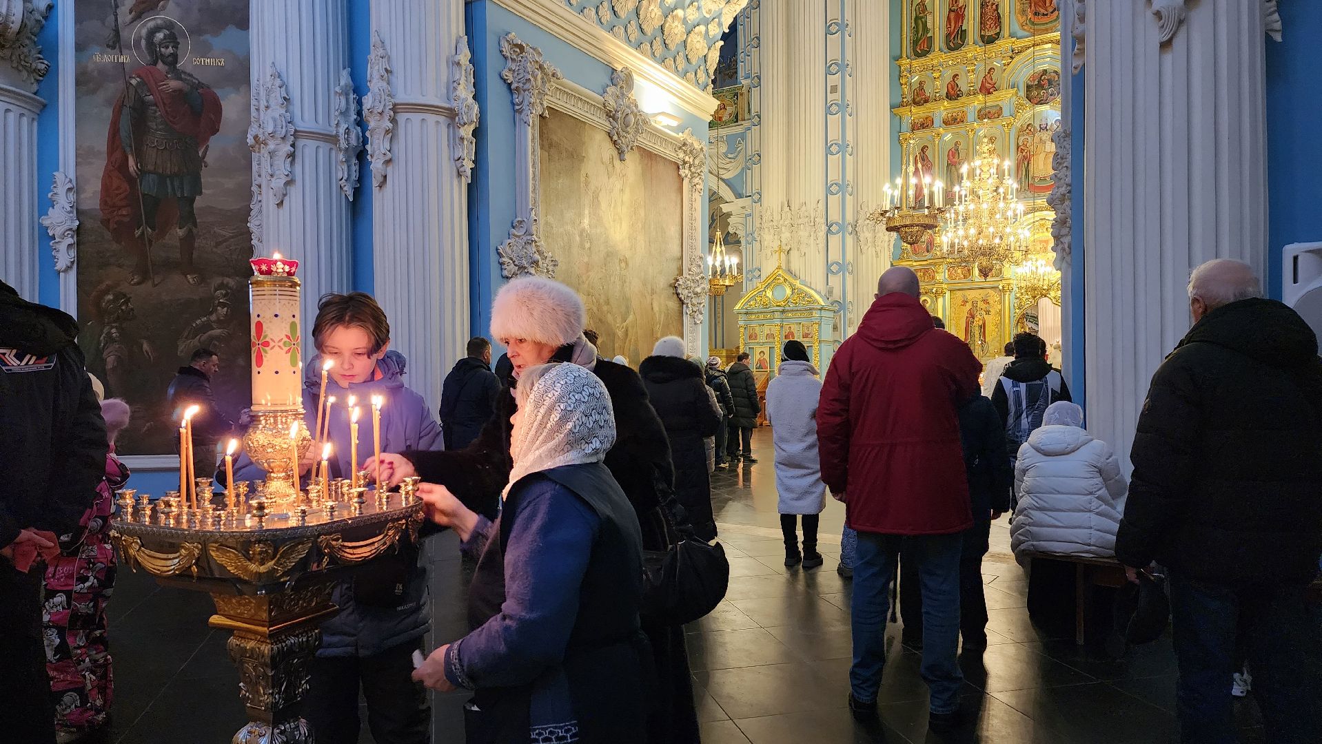 рождественская служба, рождественский сочельник, рождественский вертеп, истра, вертикалки,