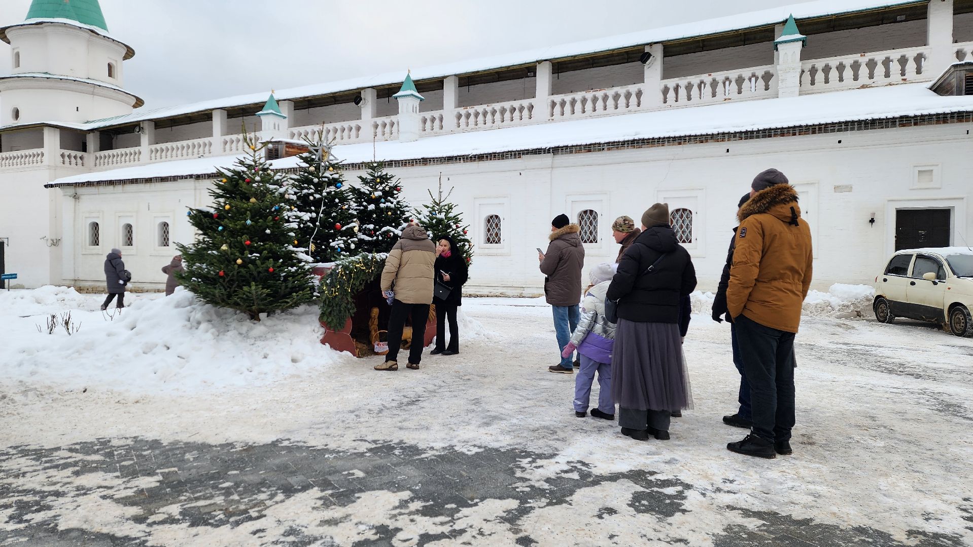 рождественская служба, рождественский сочельник, рождественский вертеп, истра, вертикалки,