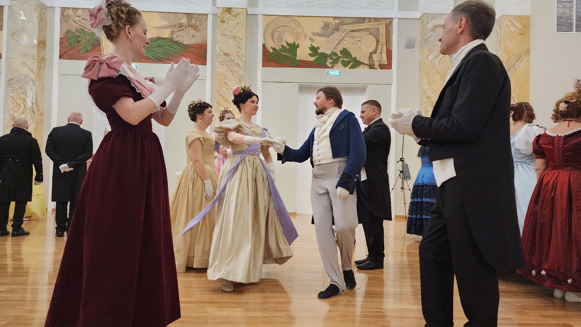 ступино, балы в подмосковье, культура подмосковья,