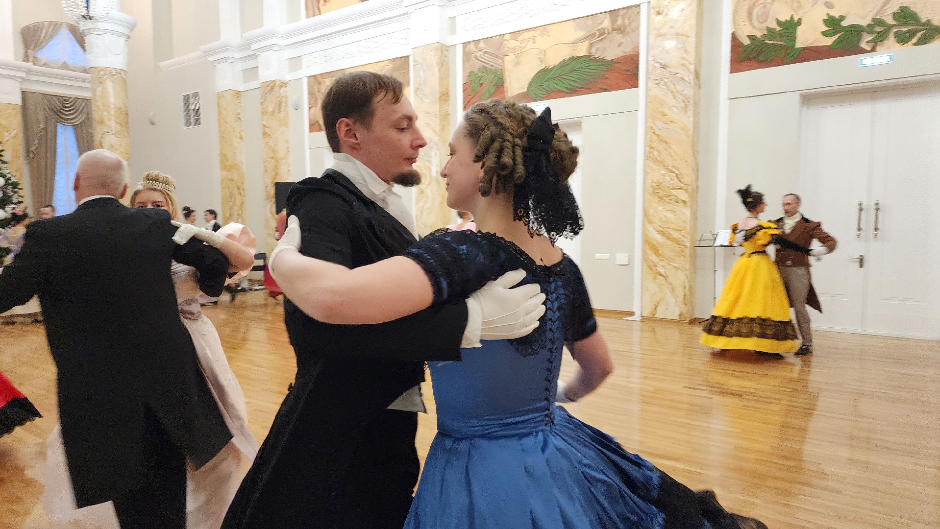 ступино, балы в подмосковье, культура подмосковья,