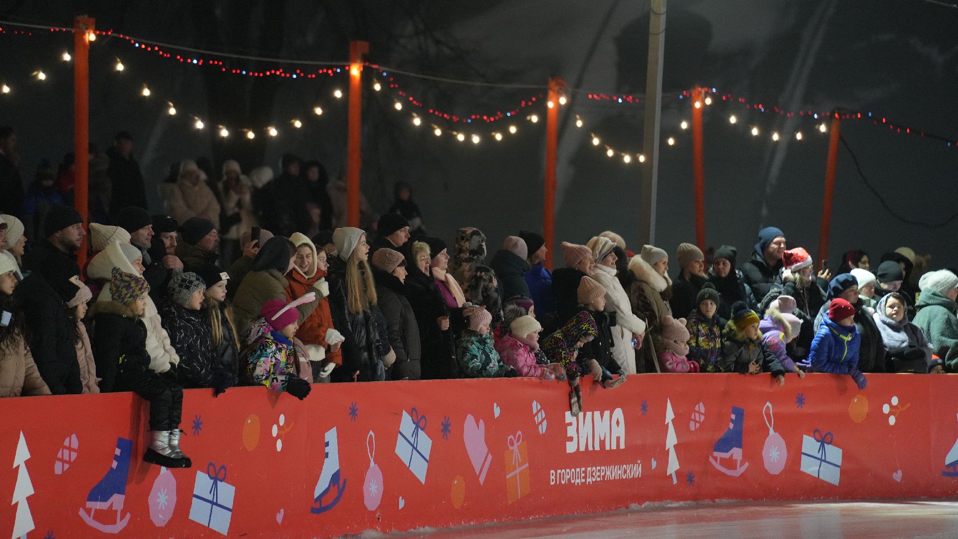 вертикалка, рождество, каток,