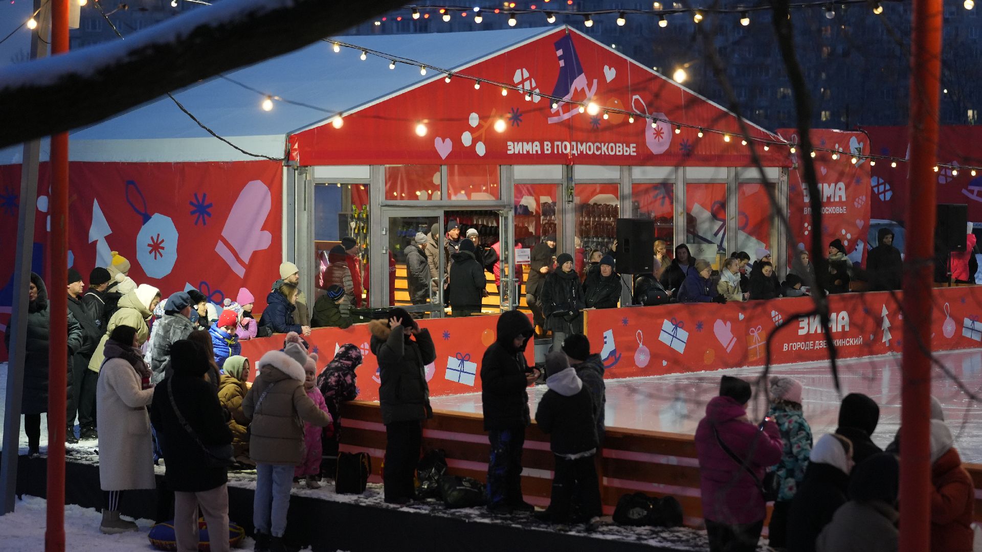 вертикалка, рождество, каток,