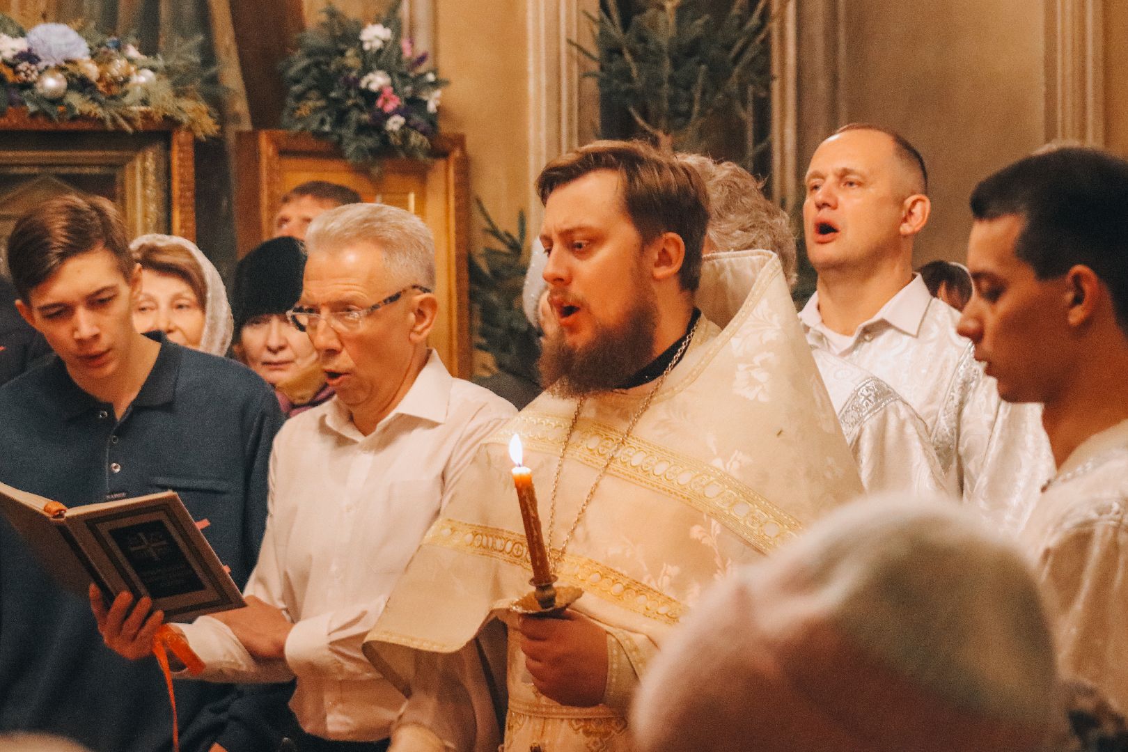 Клин, общество, рождество христово, рождественская литургия, вера, вертикалки,