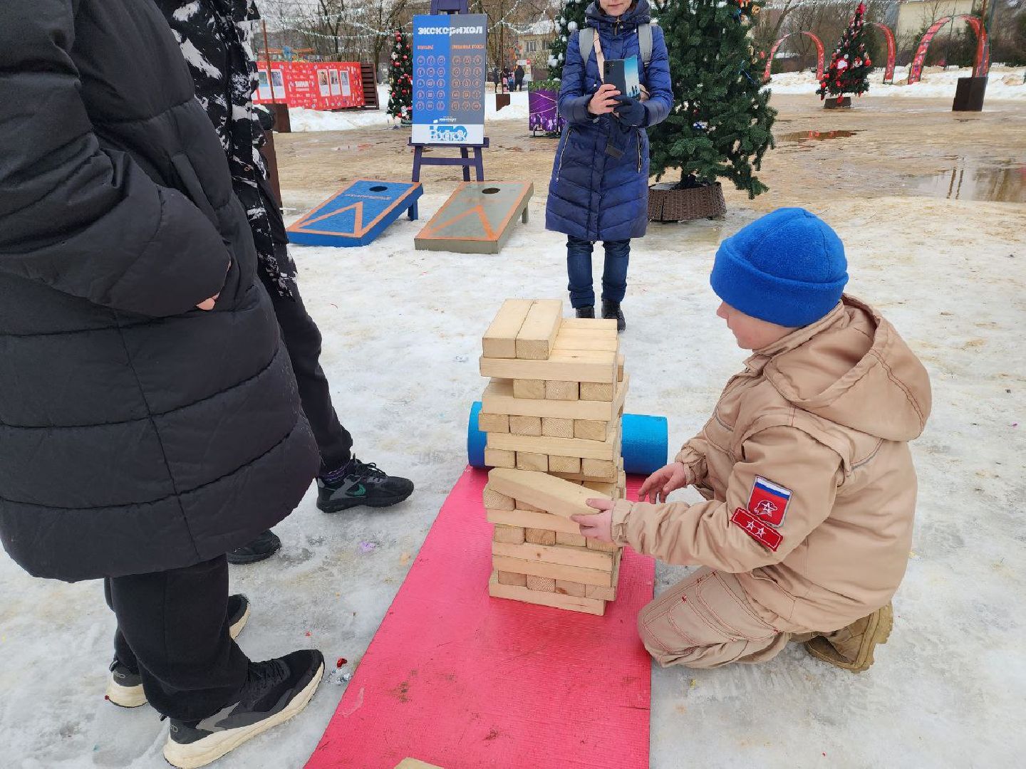 солнечногорск, жители, праздник, новый год, молодежь, вертикалки,