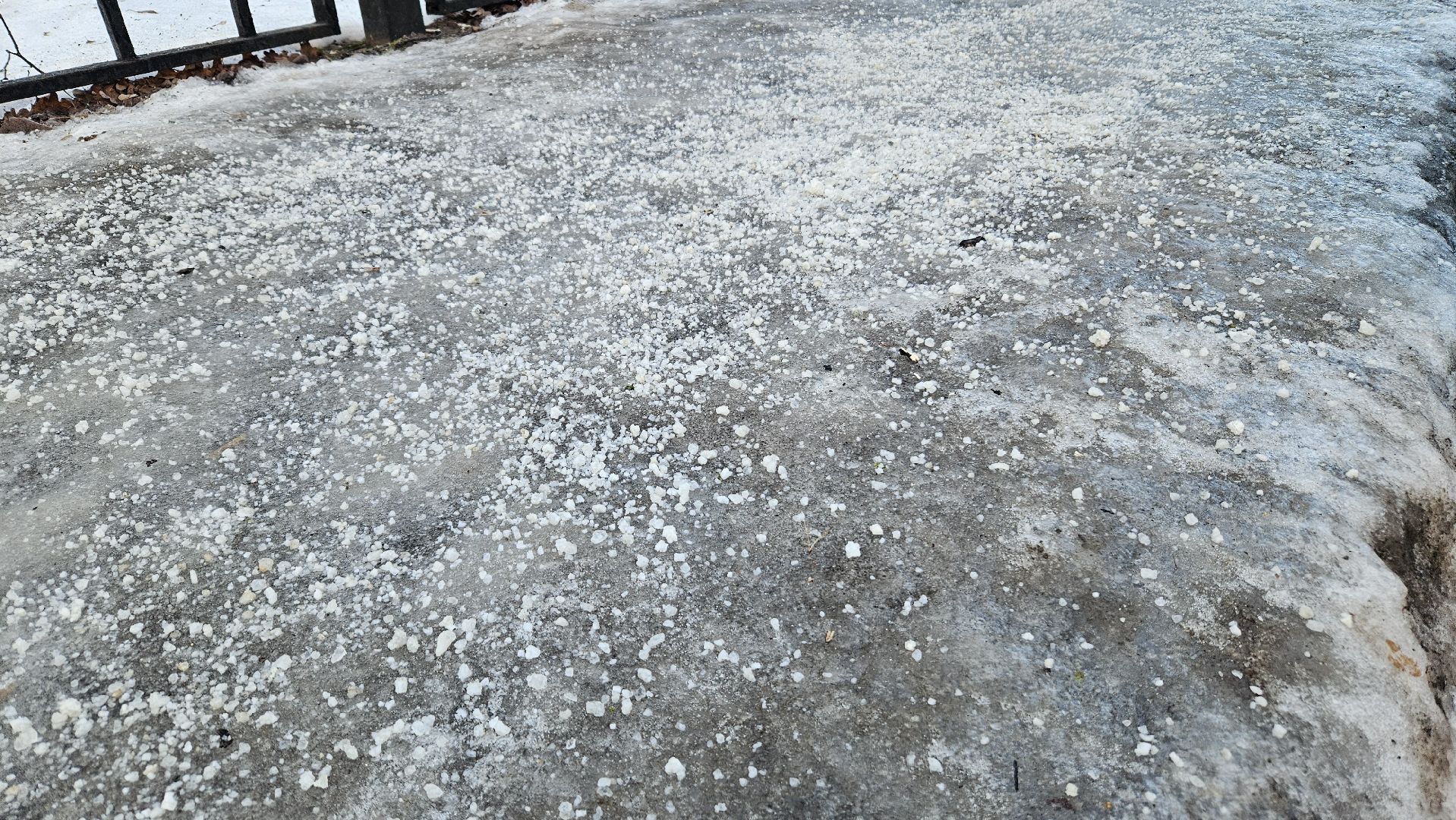 коммунальщики, жуковский, наледь,