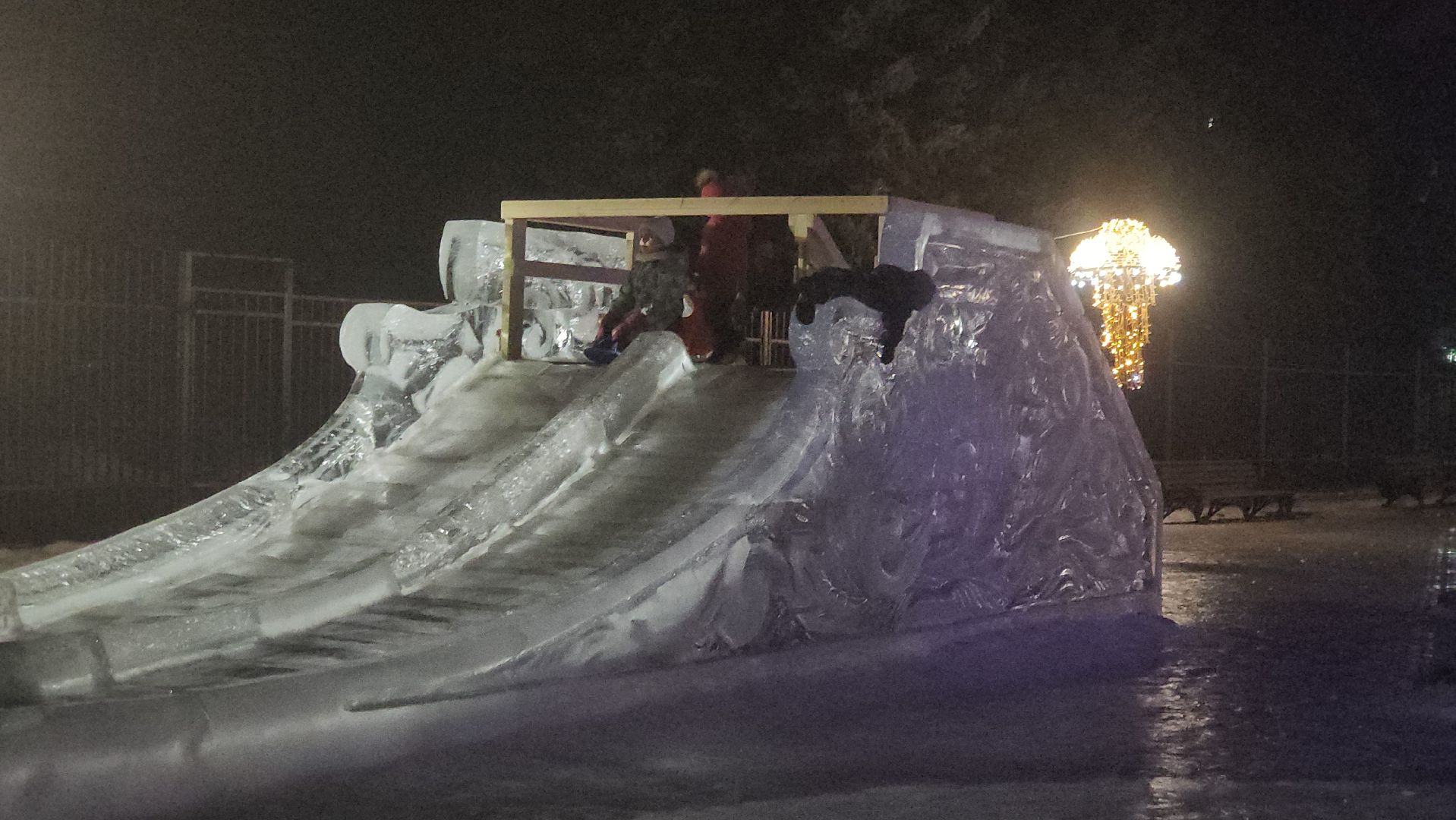 долгопрудный, площадь собина, ледяная горка, вертикалки