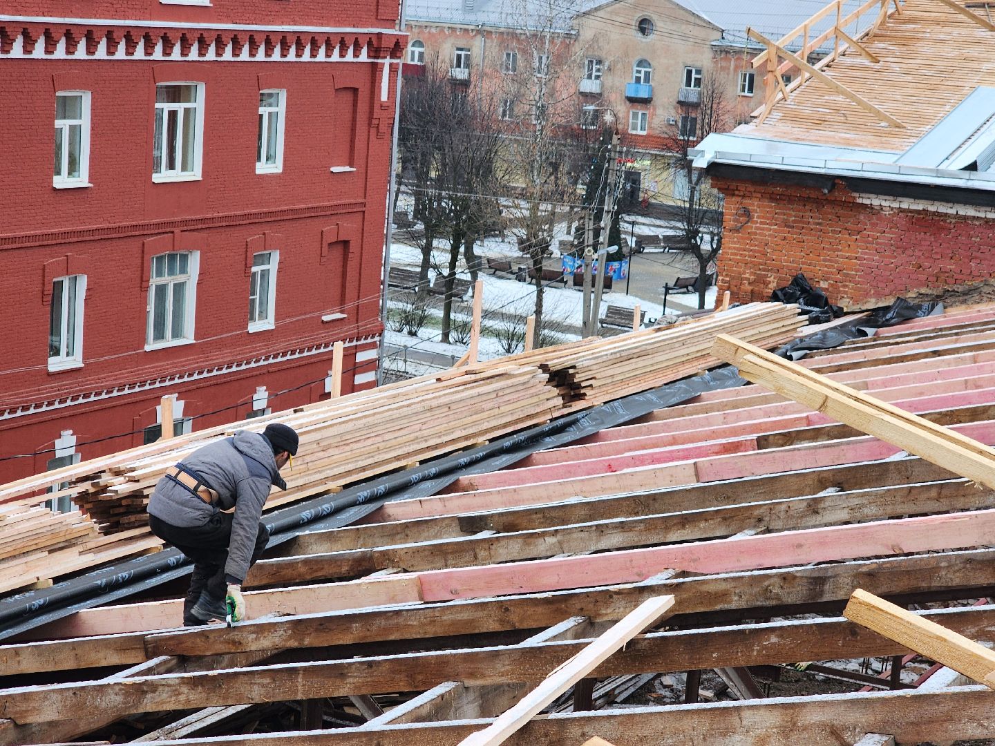 серпухов, улица красный текстильщик, дк исток, капитальный ремонт, дворец культуры, замена кровли,