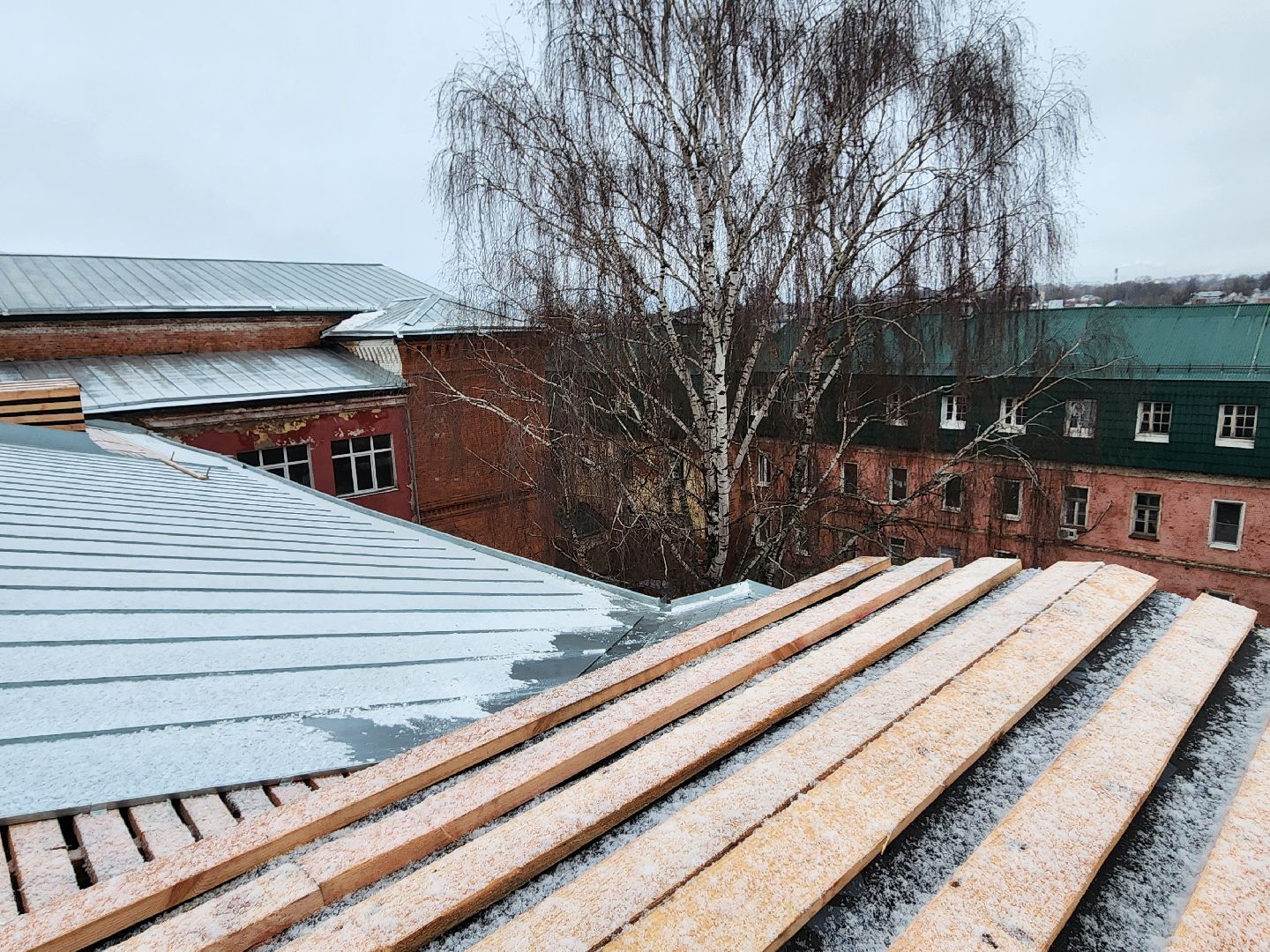 серпухов, улица красный текстильщик, дк исток, капитальный ремонт, дворец культуры, замена кровли,