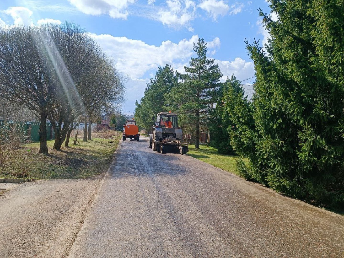 Можайск, Можайский городской округ, Подмосковье, уборка территории, субботник, благоустройство, месяц чистоты и благоустройства, дороги