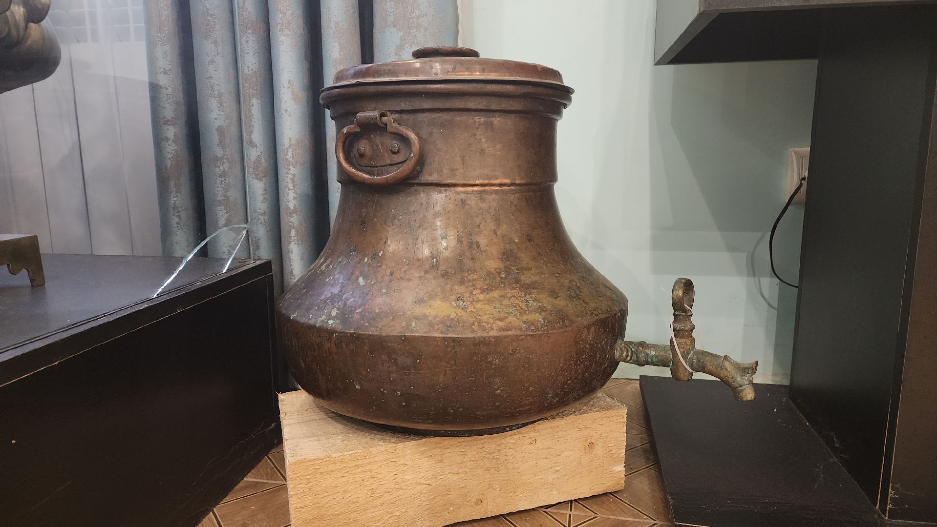 вертикалки, ивантеевка, музей самоваров, коллекционирование, коллекционер, старинные вещи, русский мир, экспозиция, экспонаты,