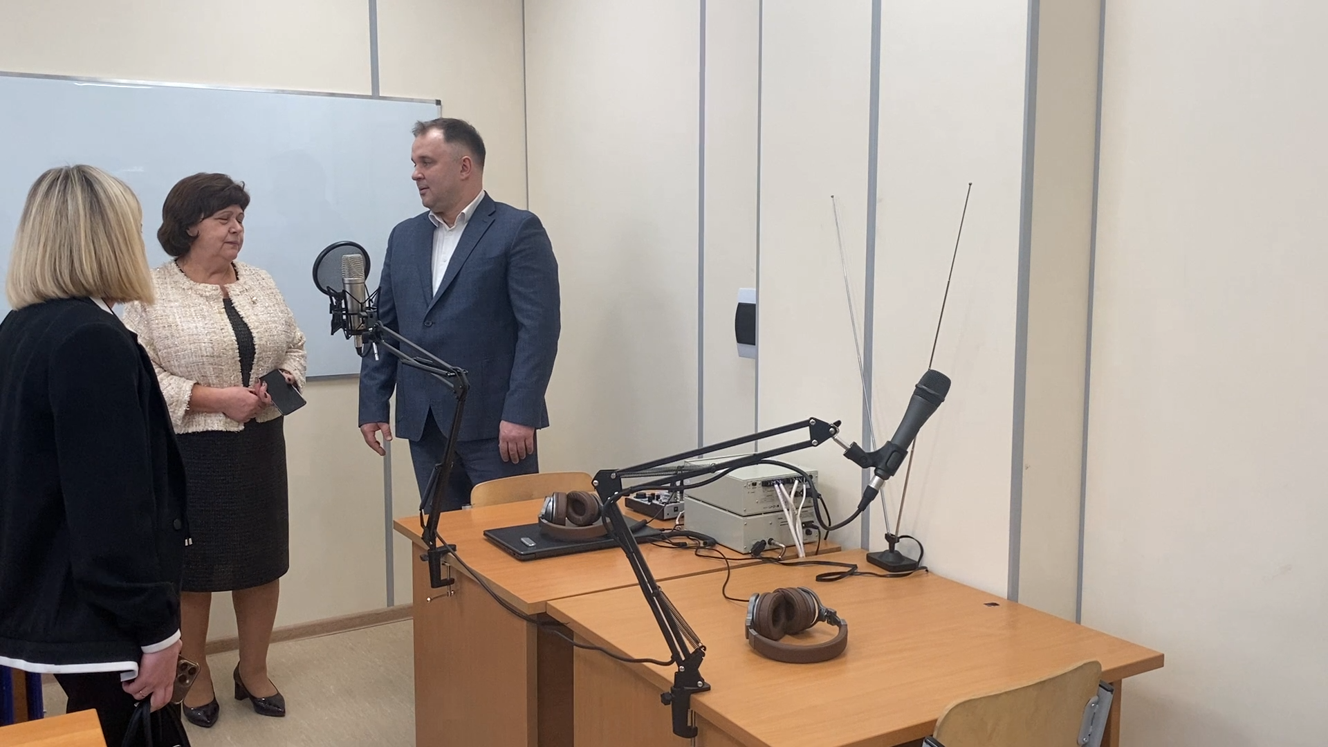 школа Попова Власиха, АС Попов радио, радио класс в школе Попова, школа имени АС Попова, школьное радио,