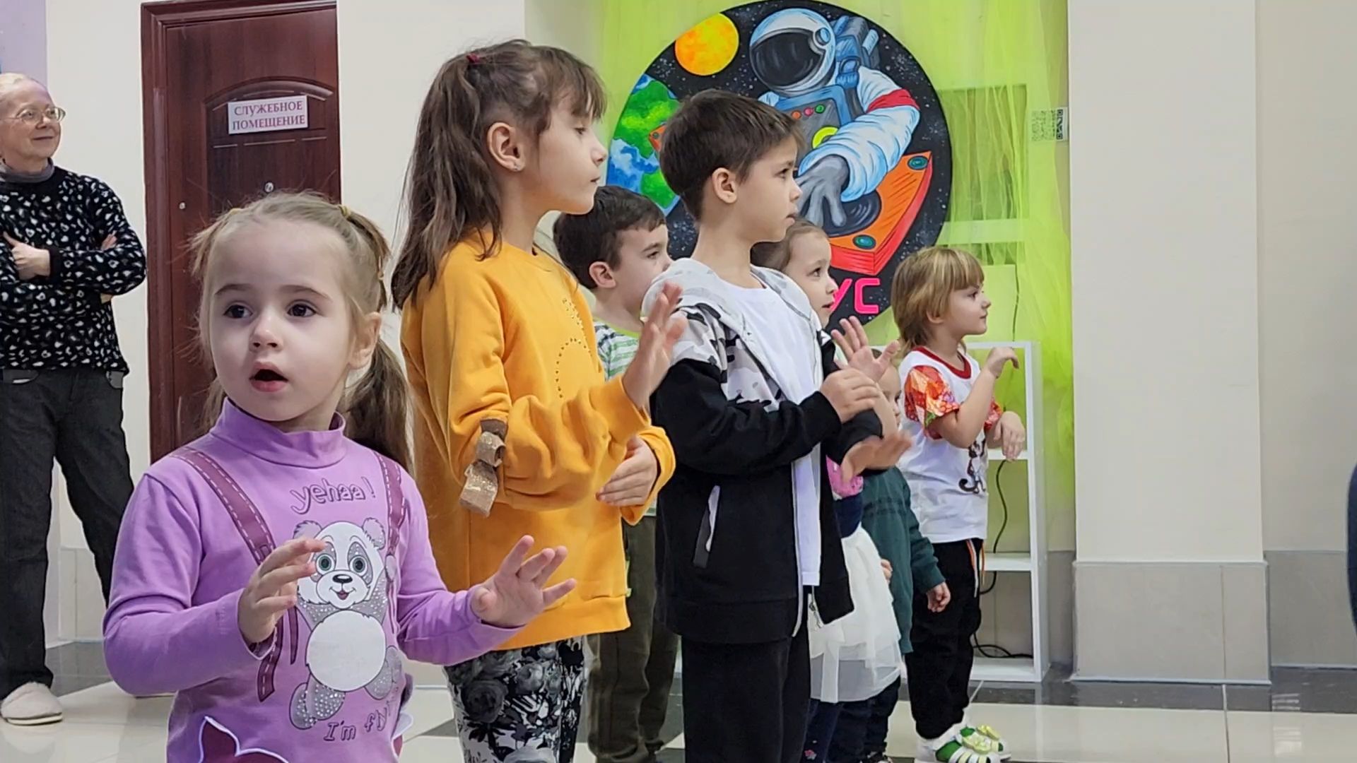 Бронницы, Новый год для детей, Новогодний праздник для детей, В гостях у Снегурочки, вертикалки