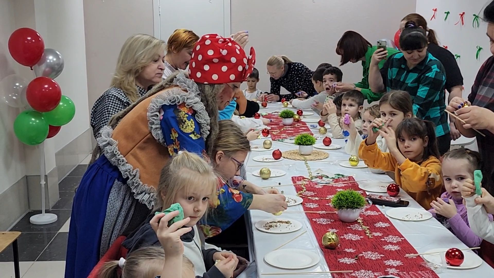 Бронницы, Новый год для детей, Новогодний праздник для детей, В гостях у Снегурочки, вертикалки