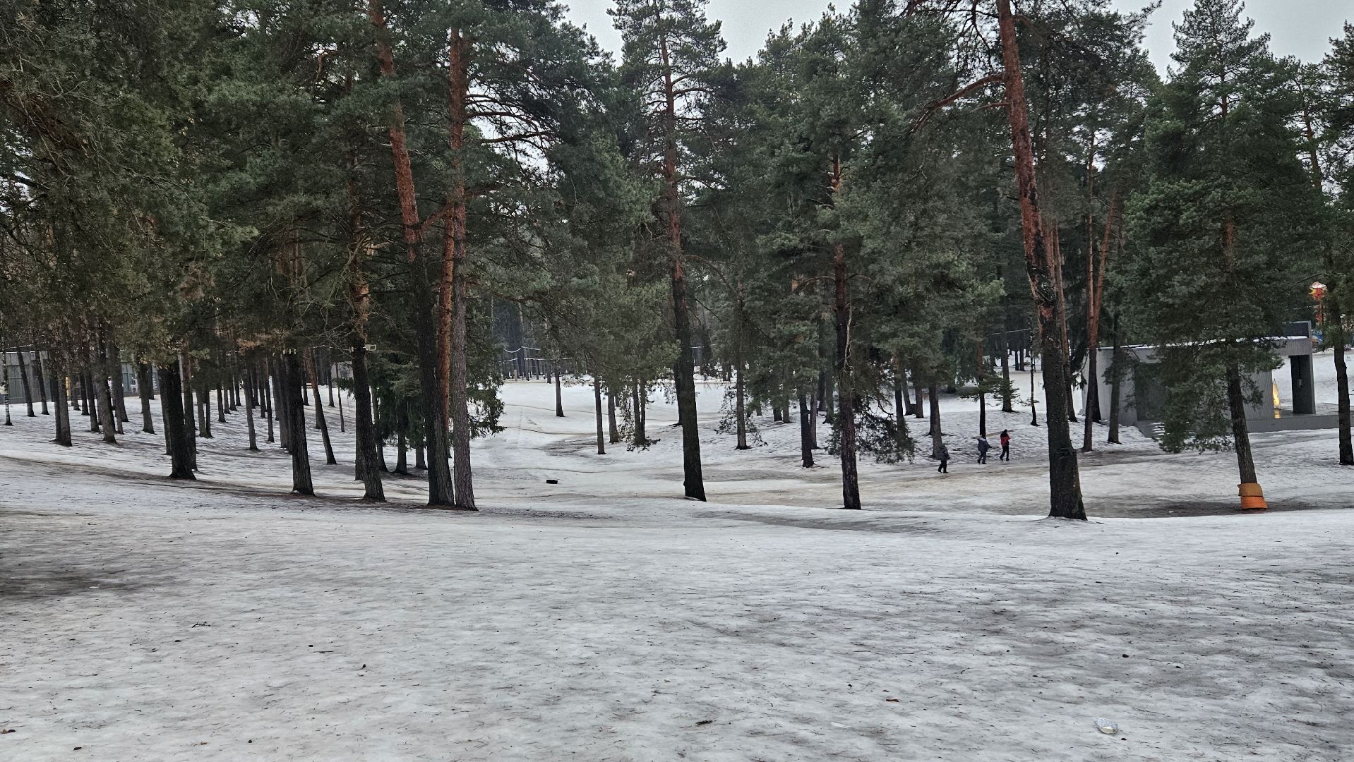 парк, катание с горки, метеорит, история,