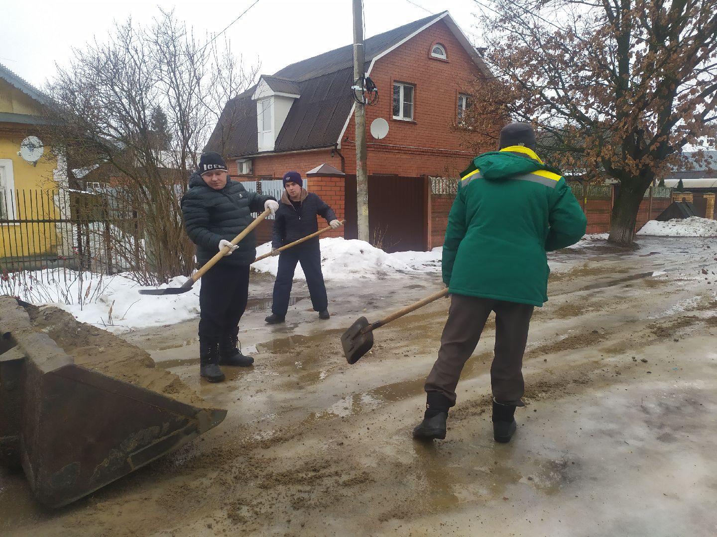гололед, обработка дорог, ЖКХ, Лосино-Петровский,