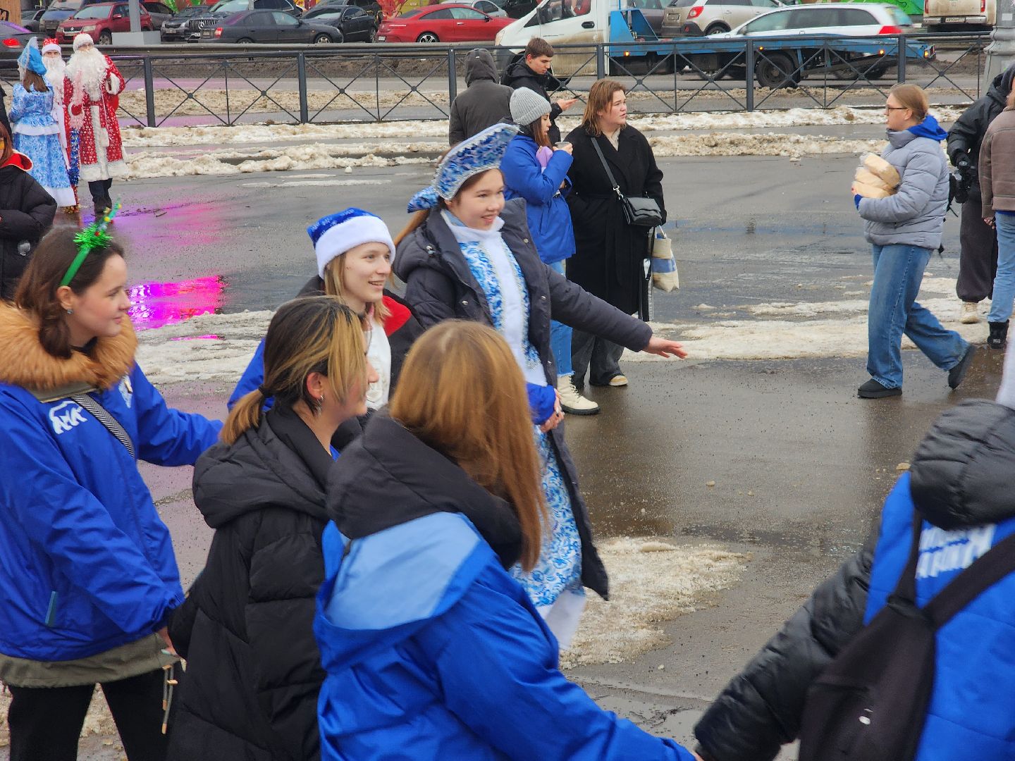 Коломна, новогодние подарки, помощь детям, молодая гвардия,