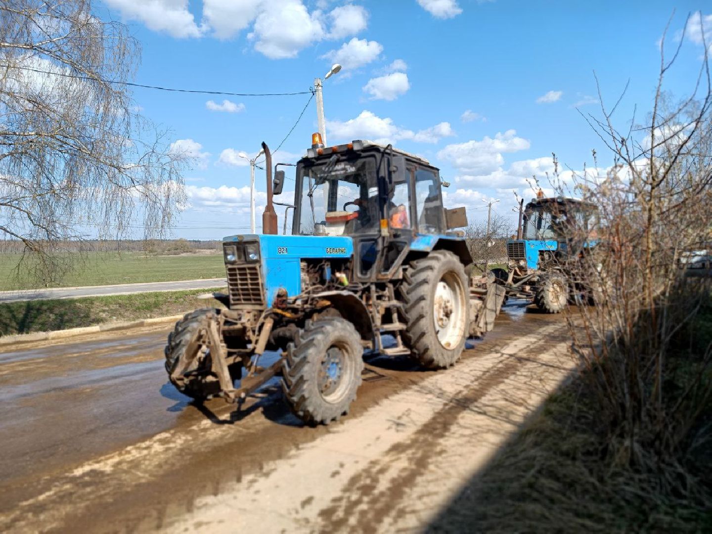 Можайск, Можайский городской округ, Подмосковье, субботник, благоустройство, уборка территории, месяц чистоты и благоустройства, жители