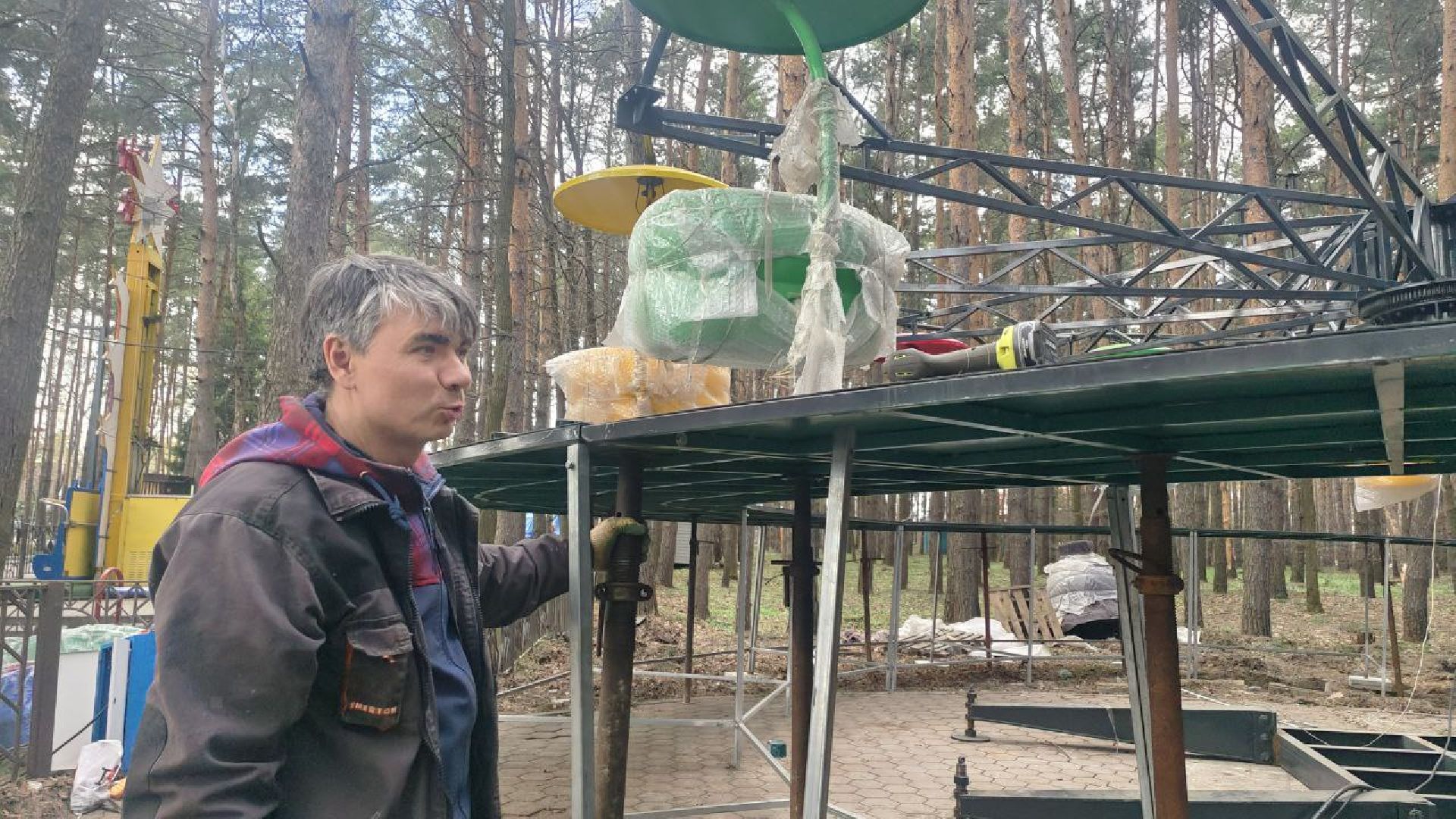 Парк Ёлочки, Подмосковные парки, карусель