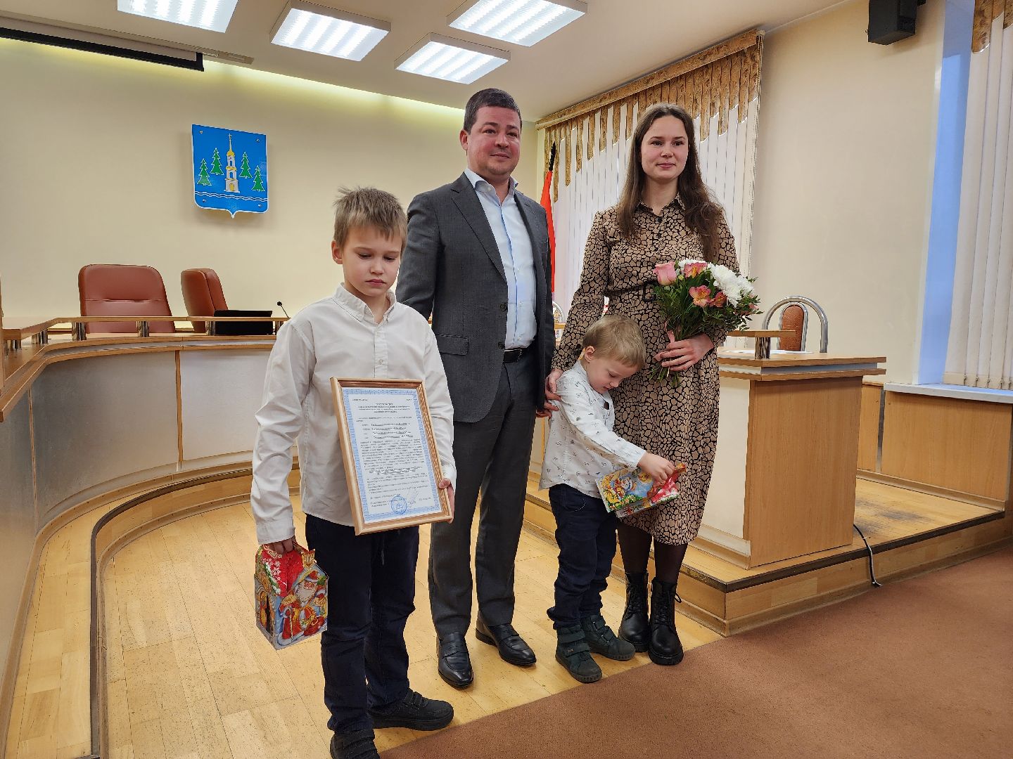 раменское, общество, поддержка молодых семей, вручение денежных сертификатов,