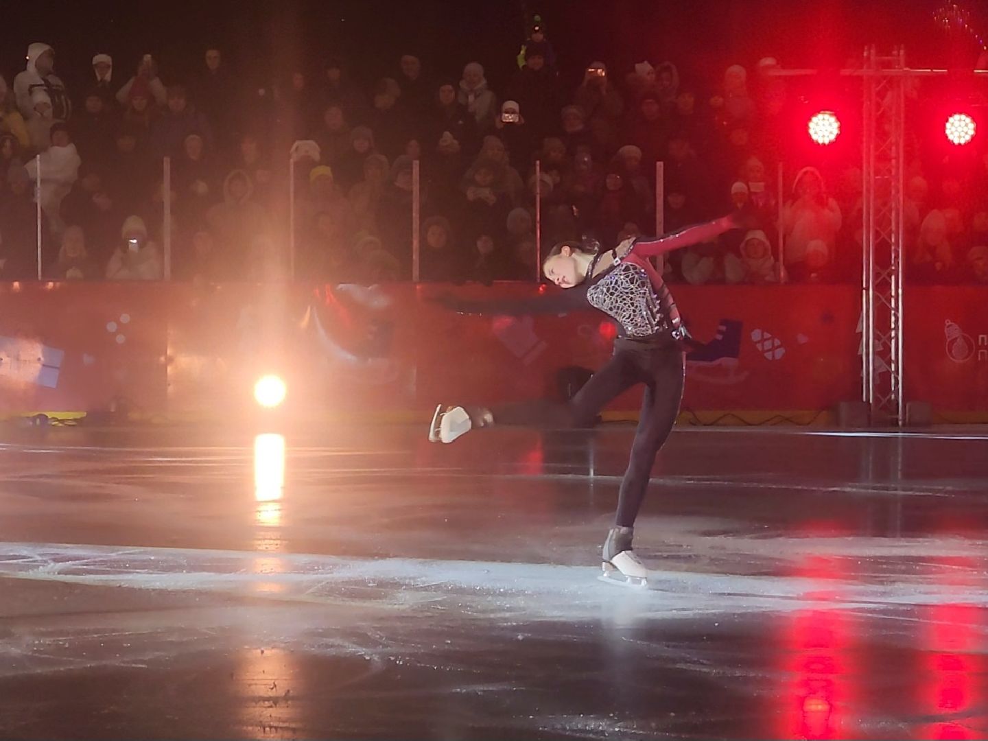 Коломна, ледовое шоу ильи авербуха, зима в подмосковье, каток,