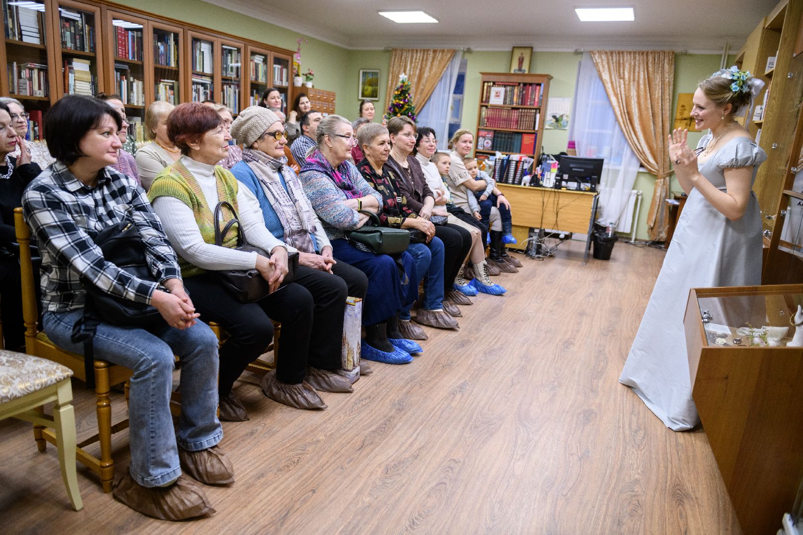 музей на ладони, лыткаринский музей, лыткарино, Этюд о балах, веерах и нравах, екатерина андрейченко,