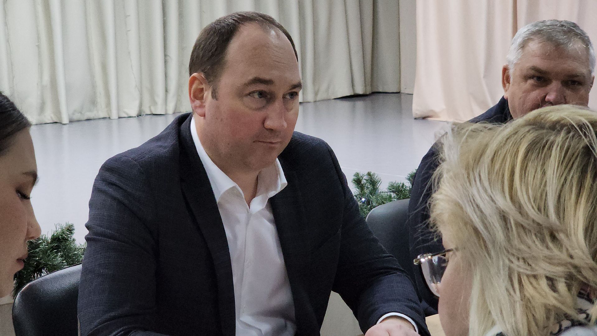 ступино, выездная администрация ступино, власть и общество, ремонт дорог, лужники,