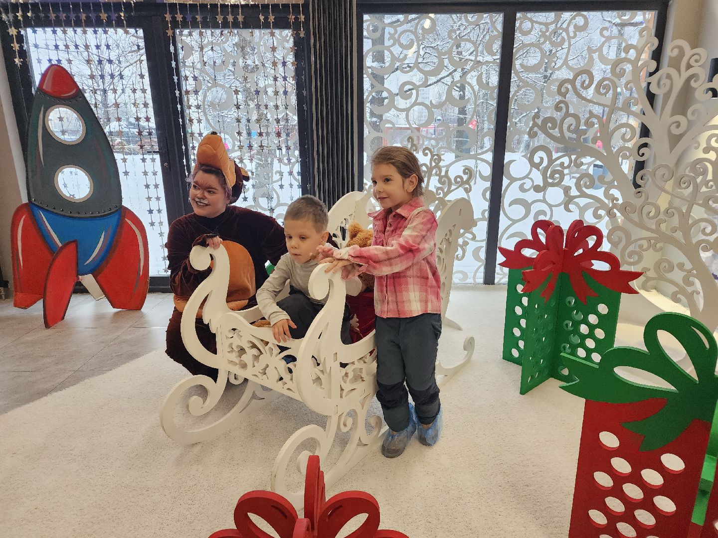 фрязино, резиденция деда мороза, парки подмосковья, новый год, лесопарк, вертикалки,