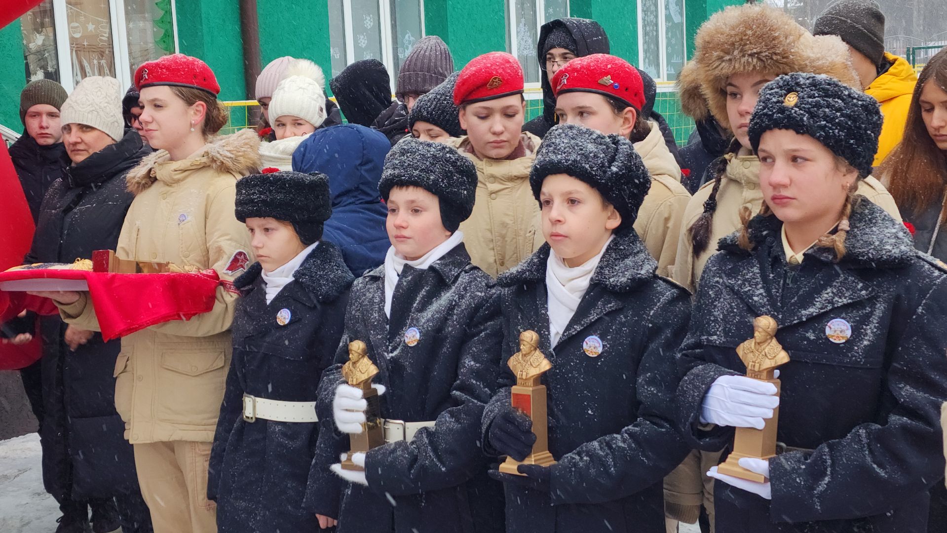 память героям, генерал панфилов, бюст панфилову, открытие памятника,