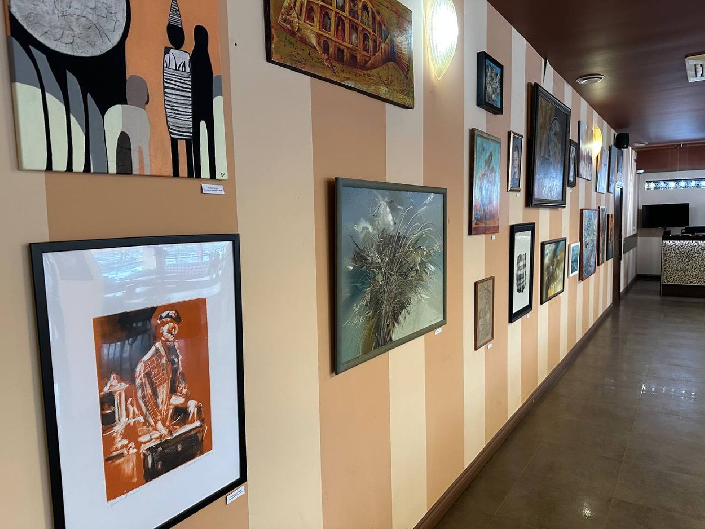 художественная выставка, художник,