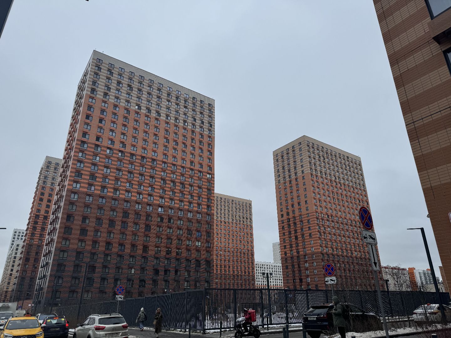 выездная администрация, полиция, жители,