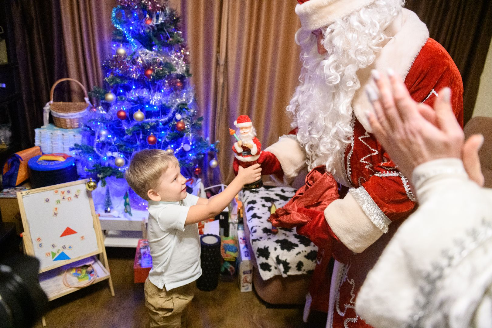 лыткарино, общество, новый год, елка желаний, дети,