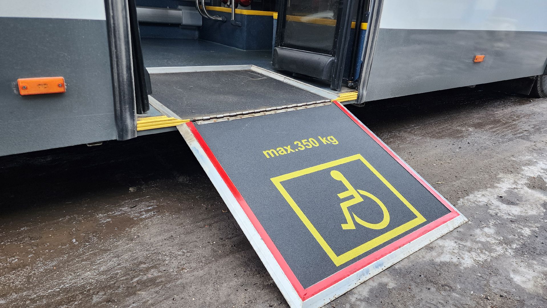 Бронницы, Новый автобус, Новые автобус в Бронницах, Новый автобус Бронницы-метро Котельники, Новый ЛиАЗ в Бронницах, Комфортный автобус в Бронницах, вертикалки,