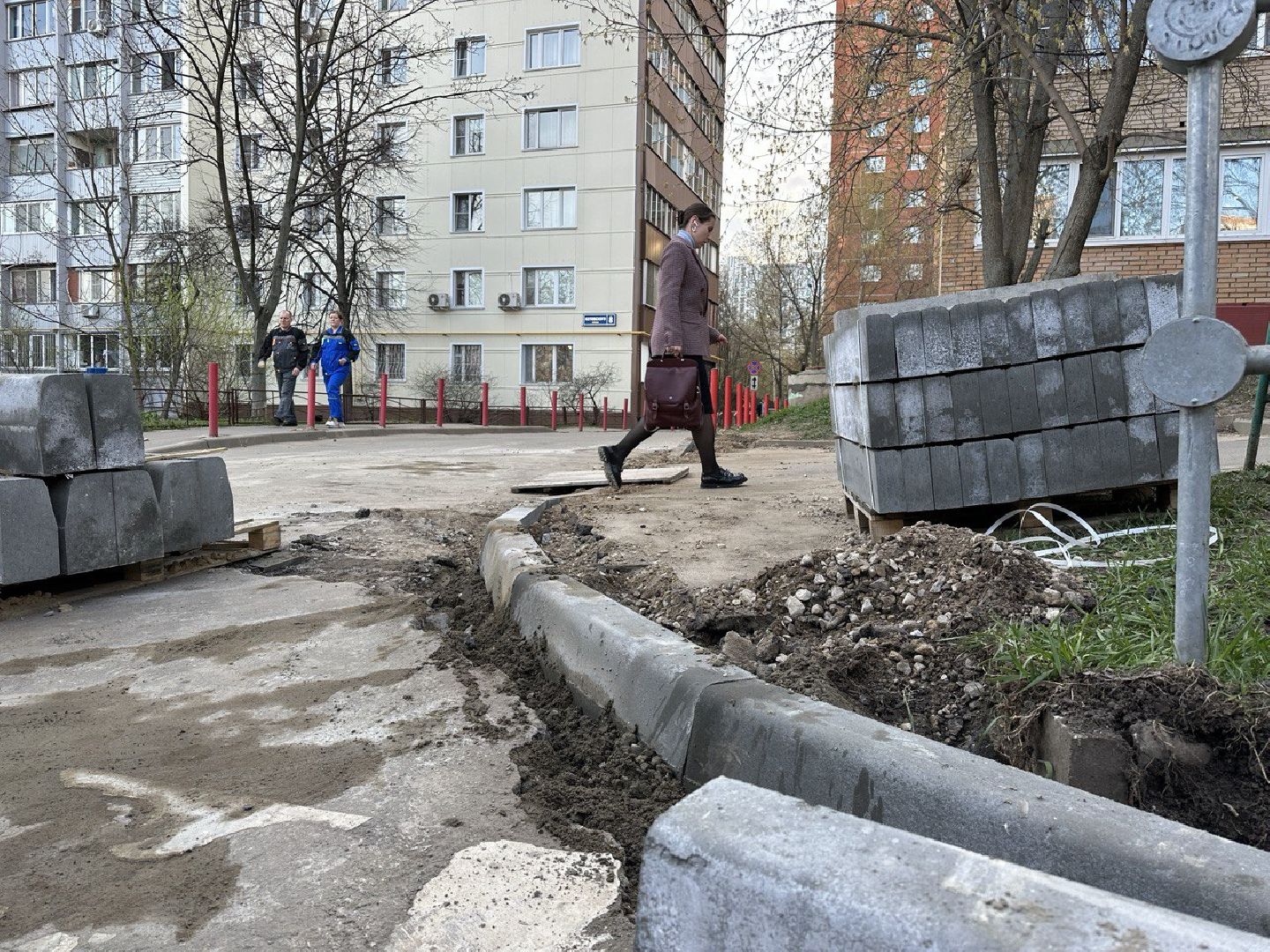 Реутов, ремонт дороги, замена асфальта, бордюрный камень