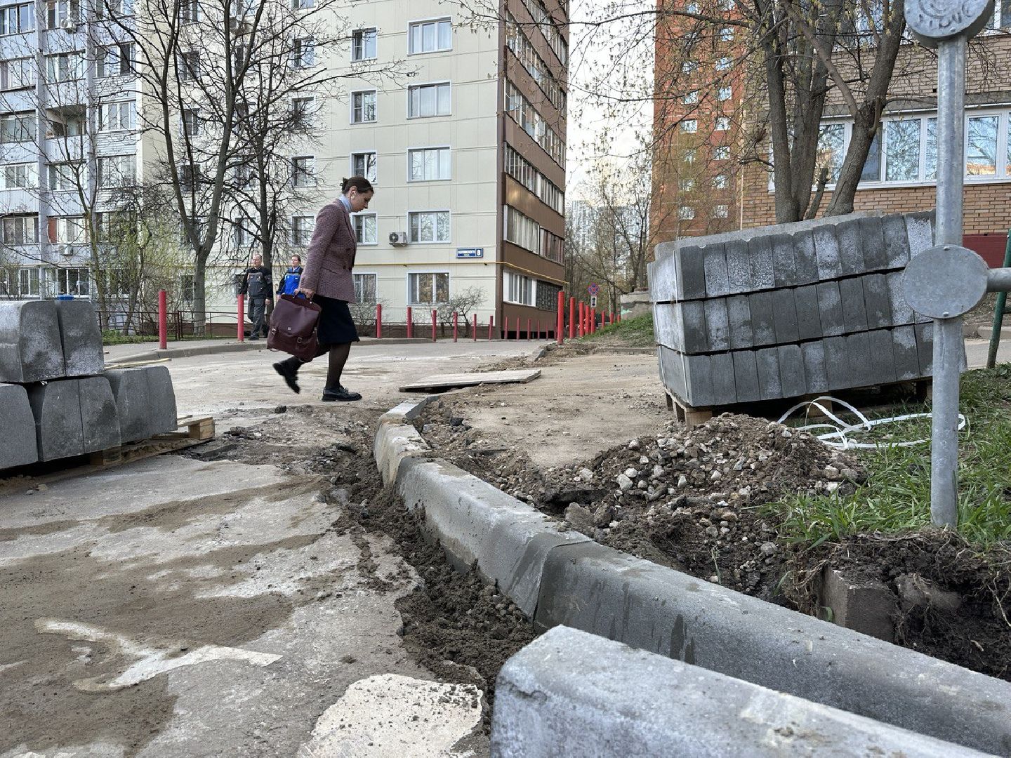 Реутов, ремонт дороги, замена асфальта, бордюрный камень