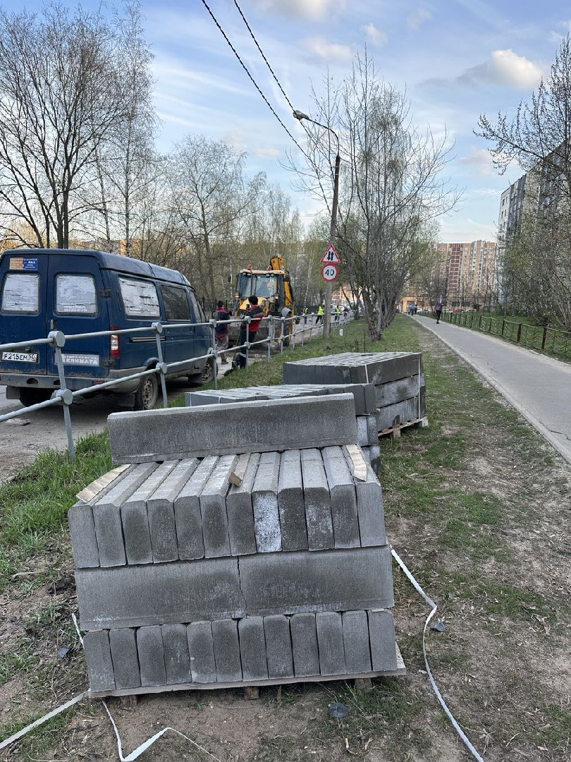 Реутов, ремонт дороги, замена асфальта, бордюрный камень