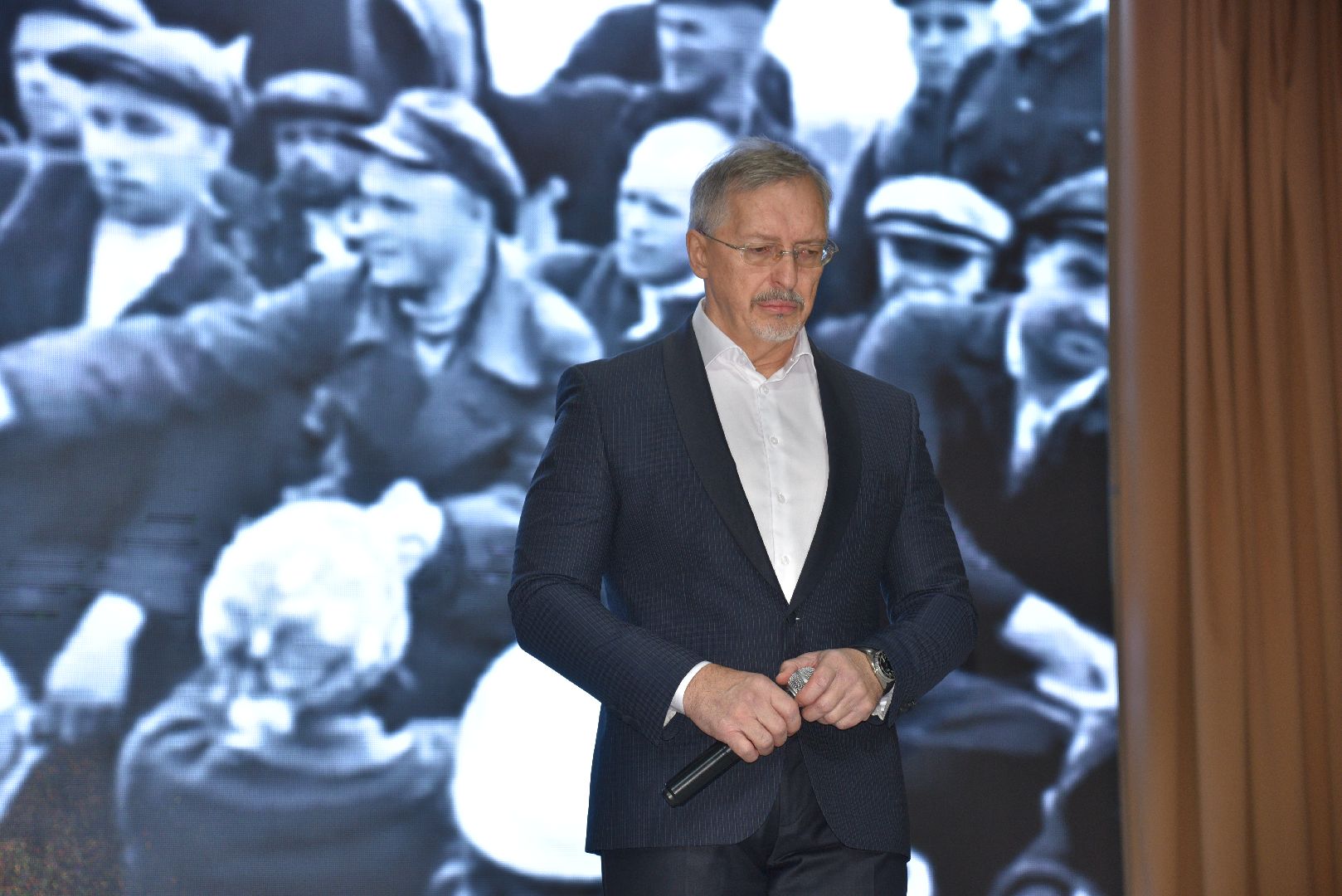 лотошино, день освобождения, пермское землячество, день победы, концерт, память,