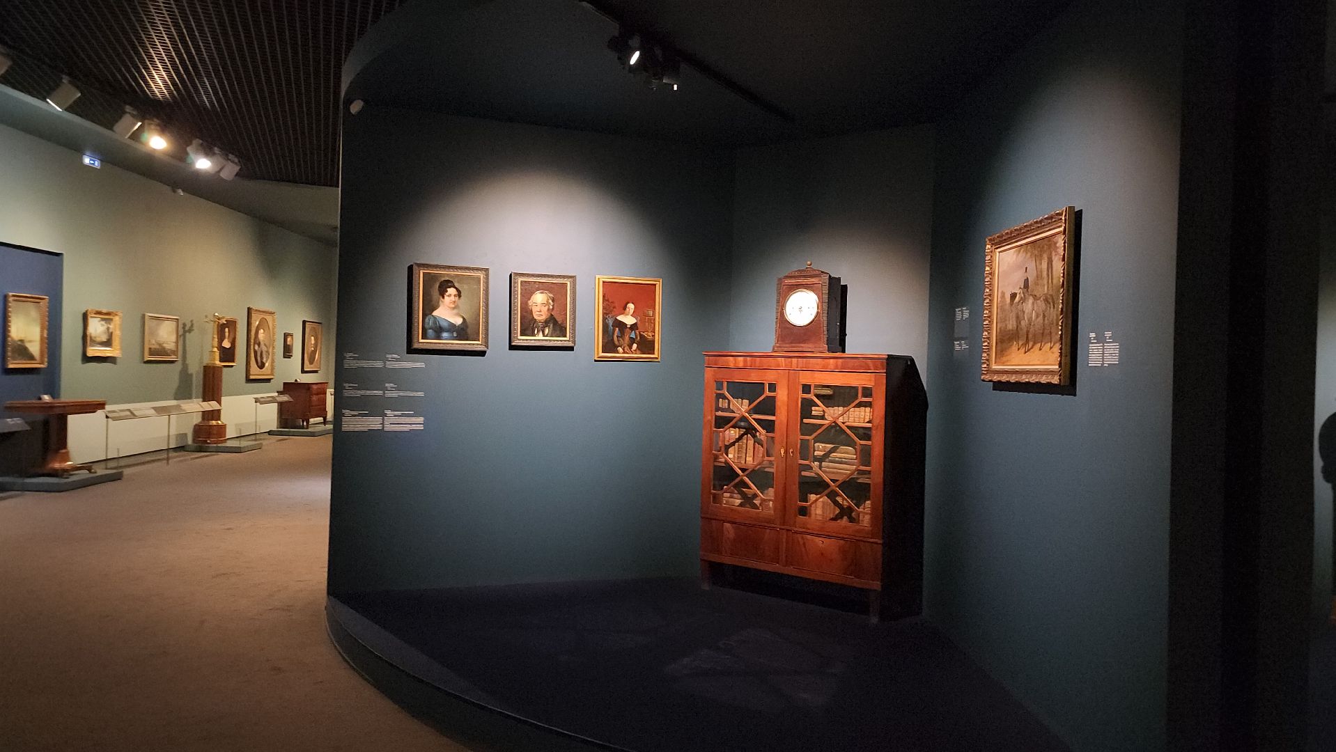 Часы, Джон Толкин, Музей, Истра,