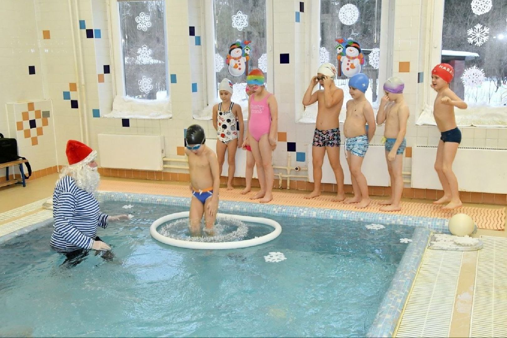 школа Перспектива, Власиха школа Перспектива, детский сад с бассейном, бассейн в детском саду, Бассейн в Перспективе, вертикалки