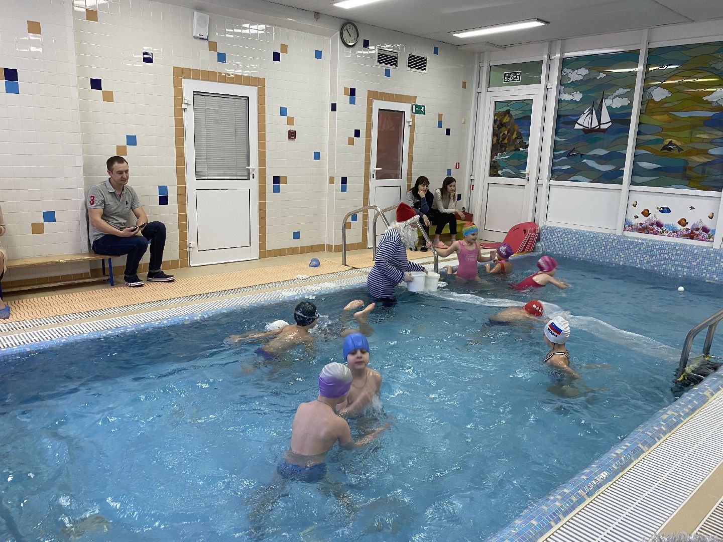 школа Перспектива, Власиха школа Перспектива, детский сад с бассейном, бассейн в детском саду, Бассейн в Перспективе, вертикалки