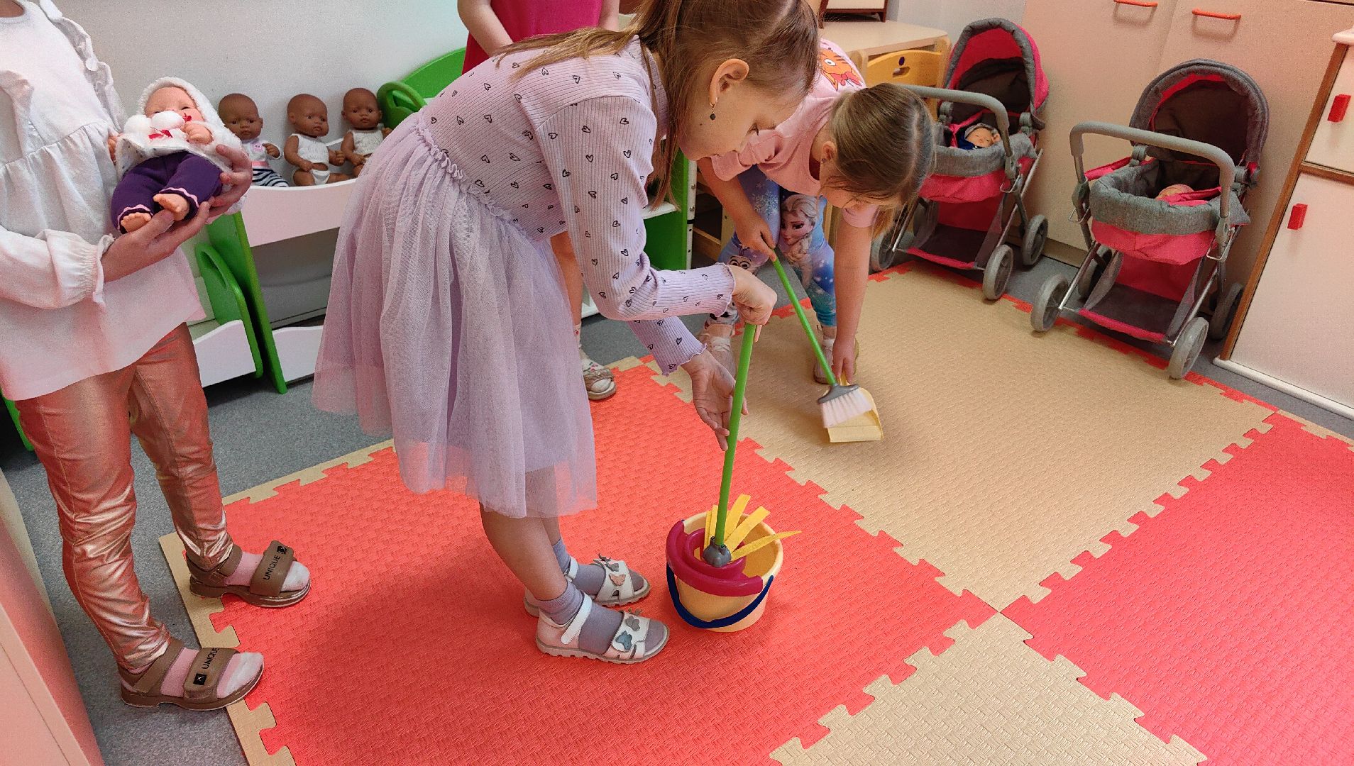 детский сад, детские группы, оснащение, площадка, зал, родители,