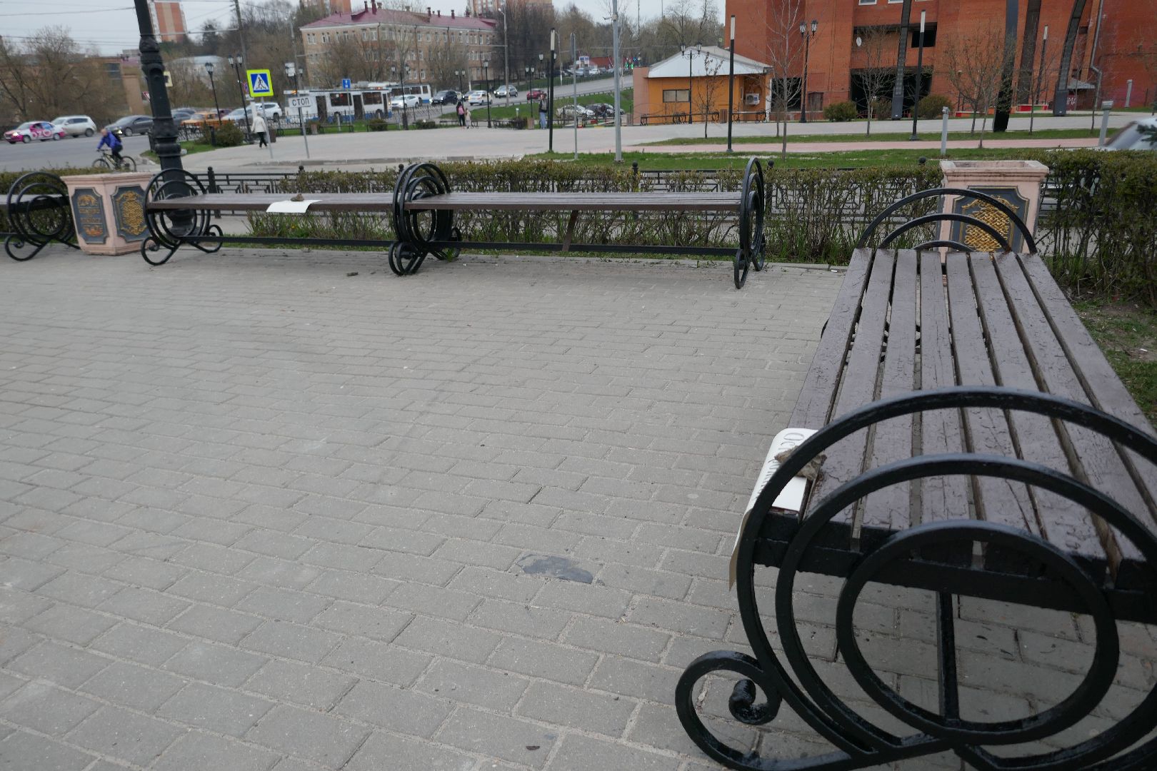 Подольск, благоустройство, скамейки, субботник