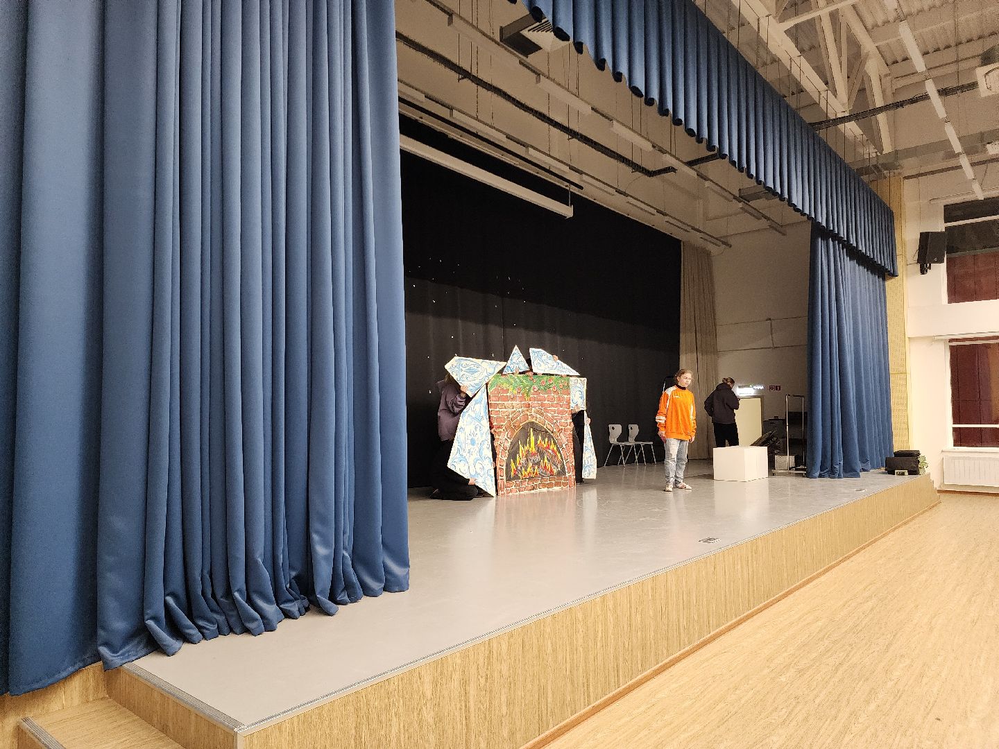 благотворительность, спектакль,детский театр,