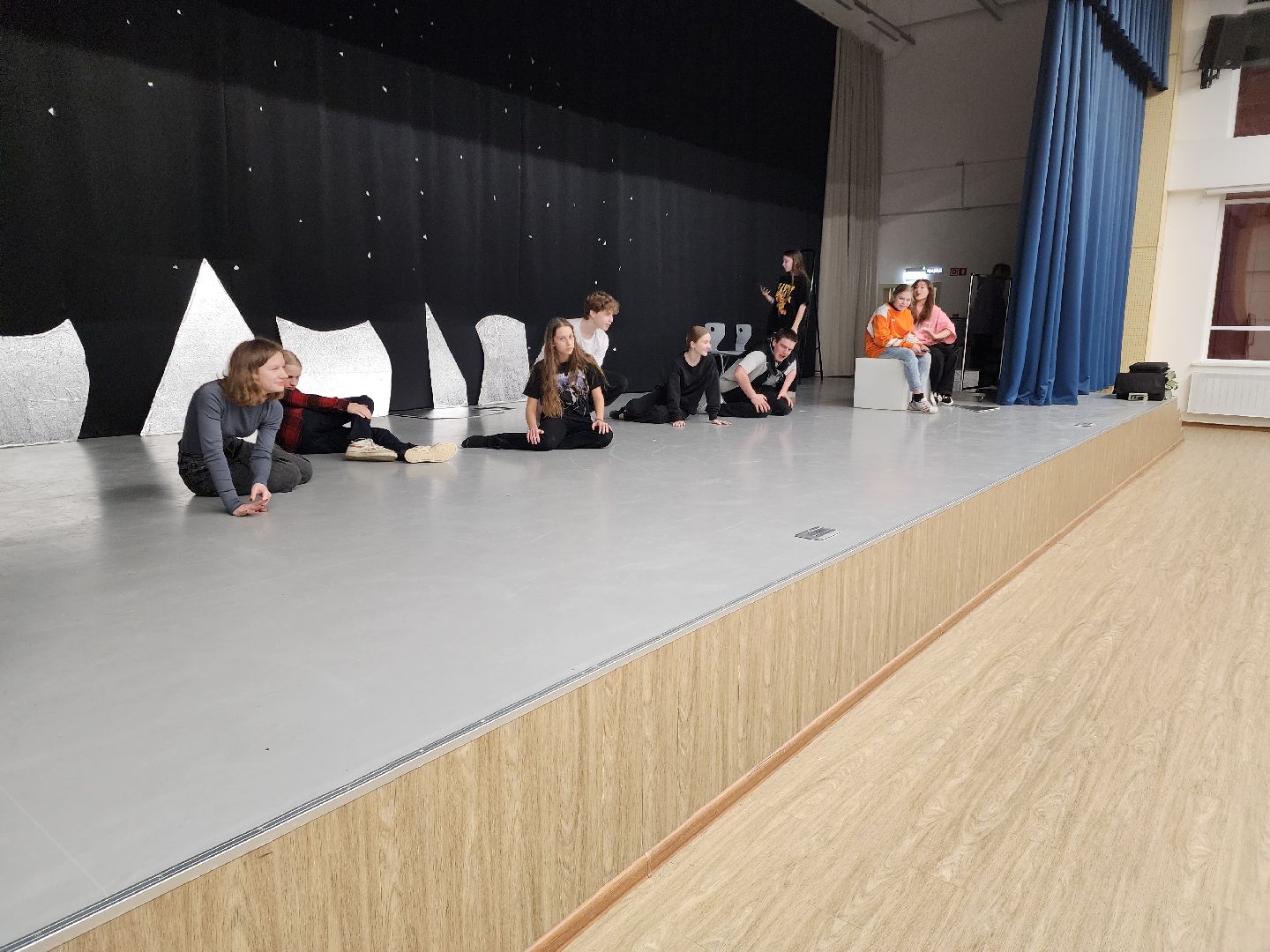 благотворительность, спектакль,детский театр,