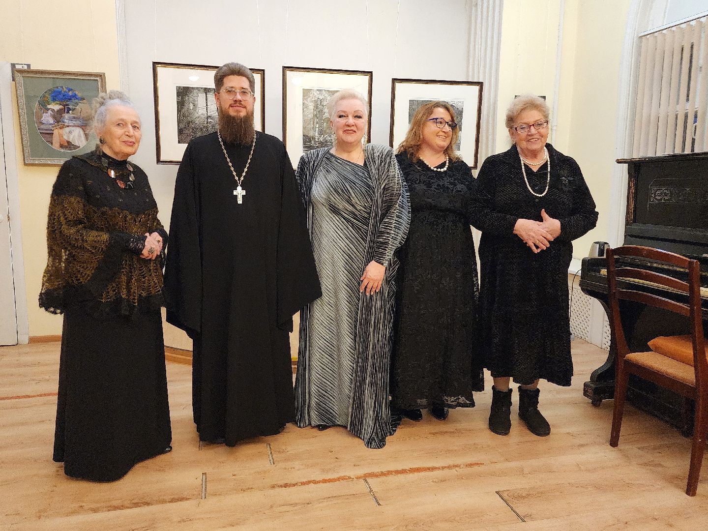 фрязино, художественная выставка, молодые художники, живопись,