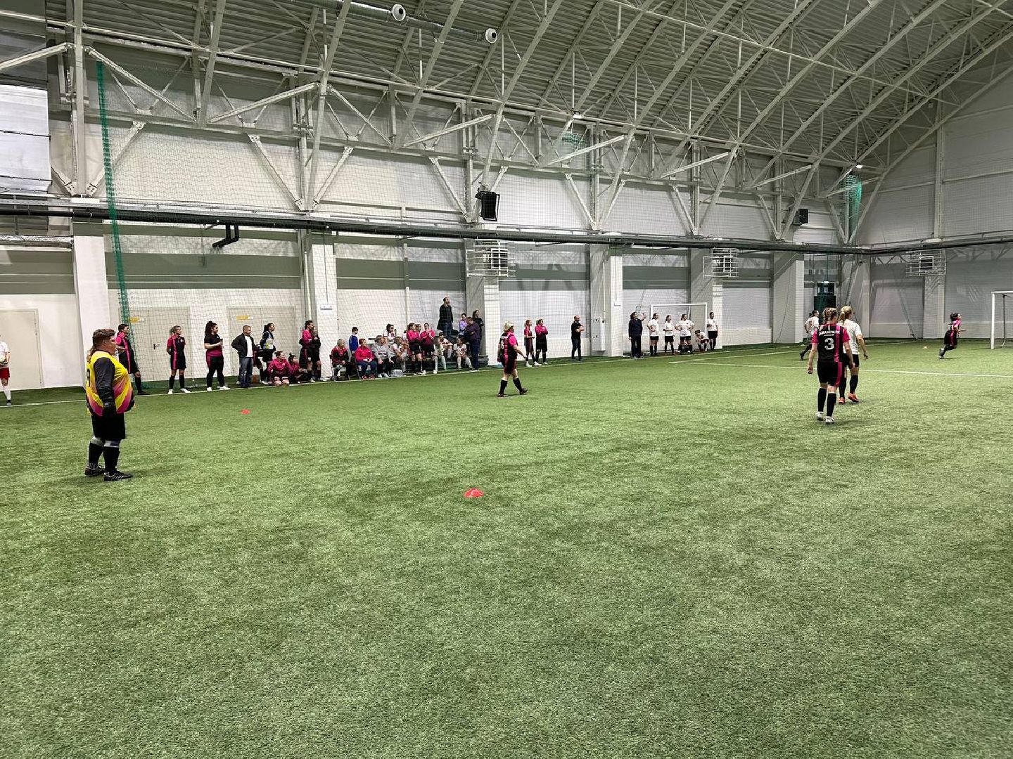 женский футбол, чемпионат по футболу, вертикалки,