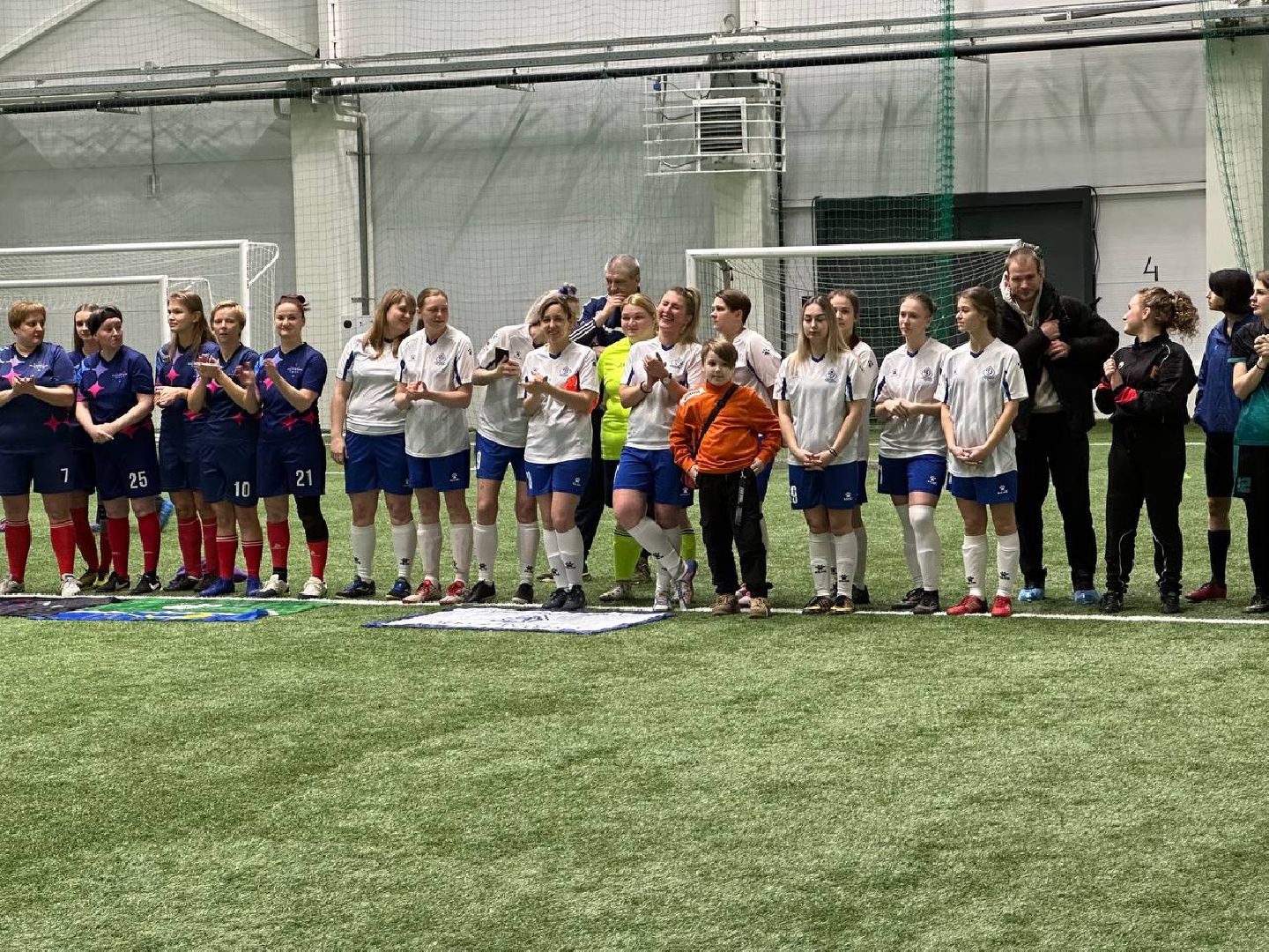 женский футбол, чемпионат по футболу, вертикалки,