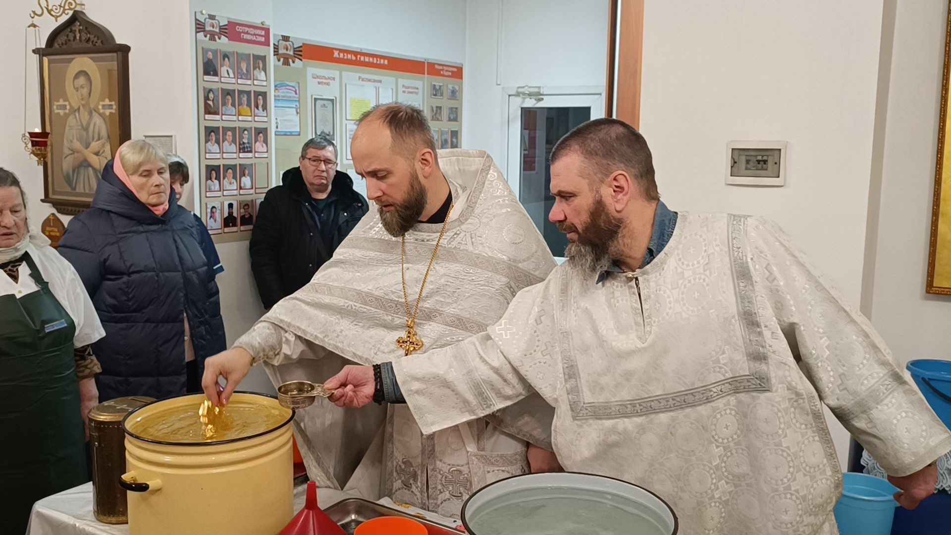крещение господне, лобня, святая вода,
