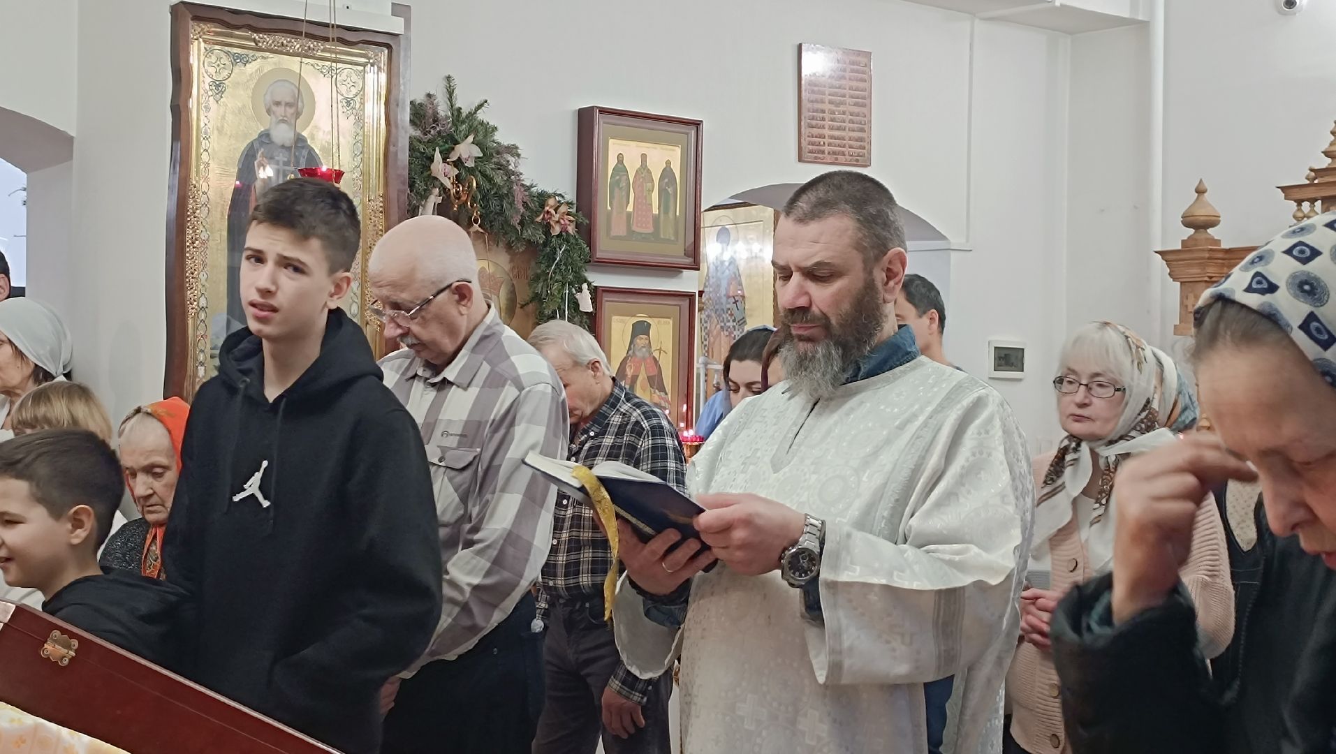 крещение господне, лобня, святая вода,